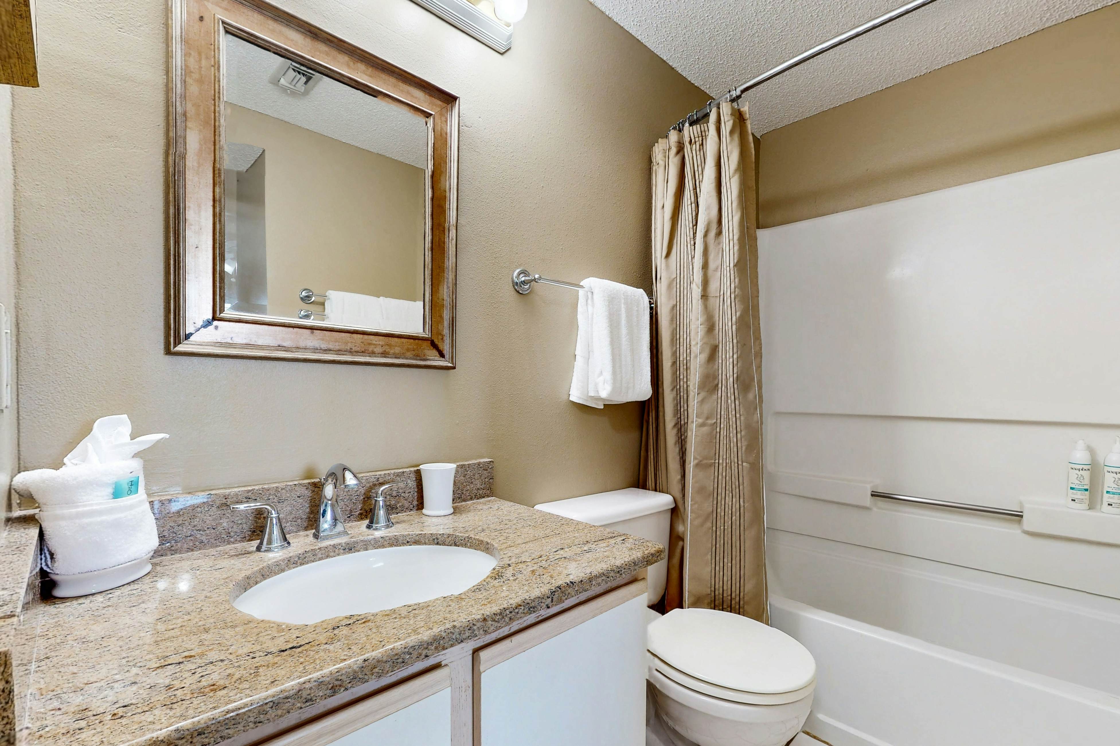 Emerald Towers West 5000