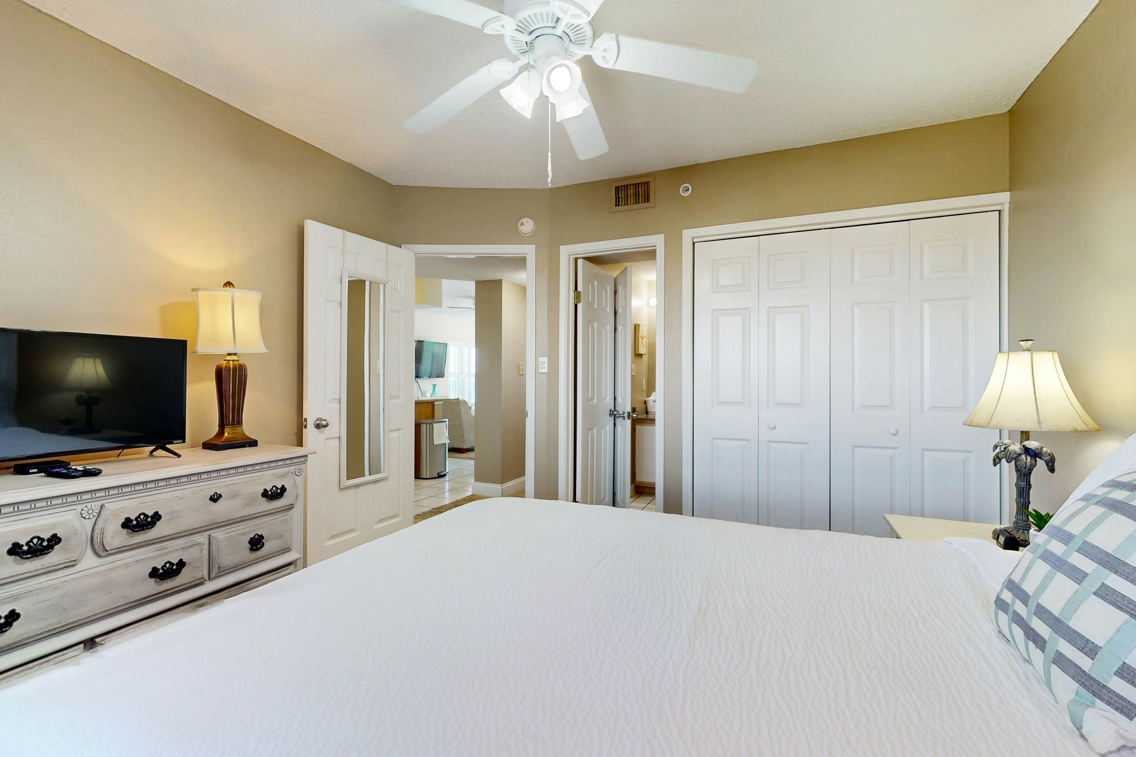 Emerald Towers West 5000