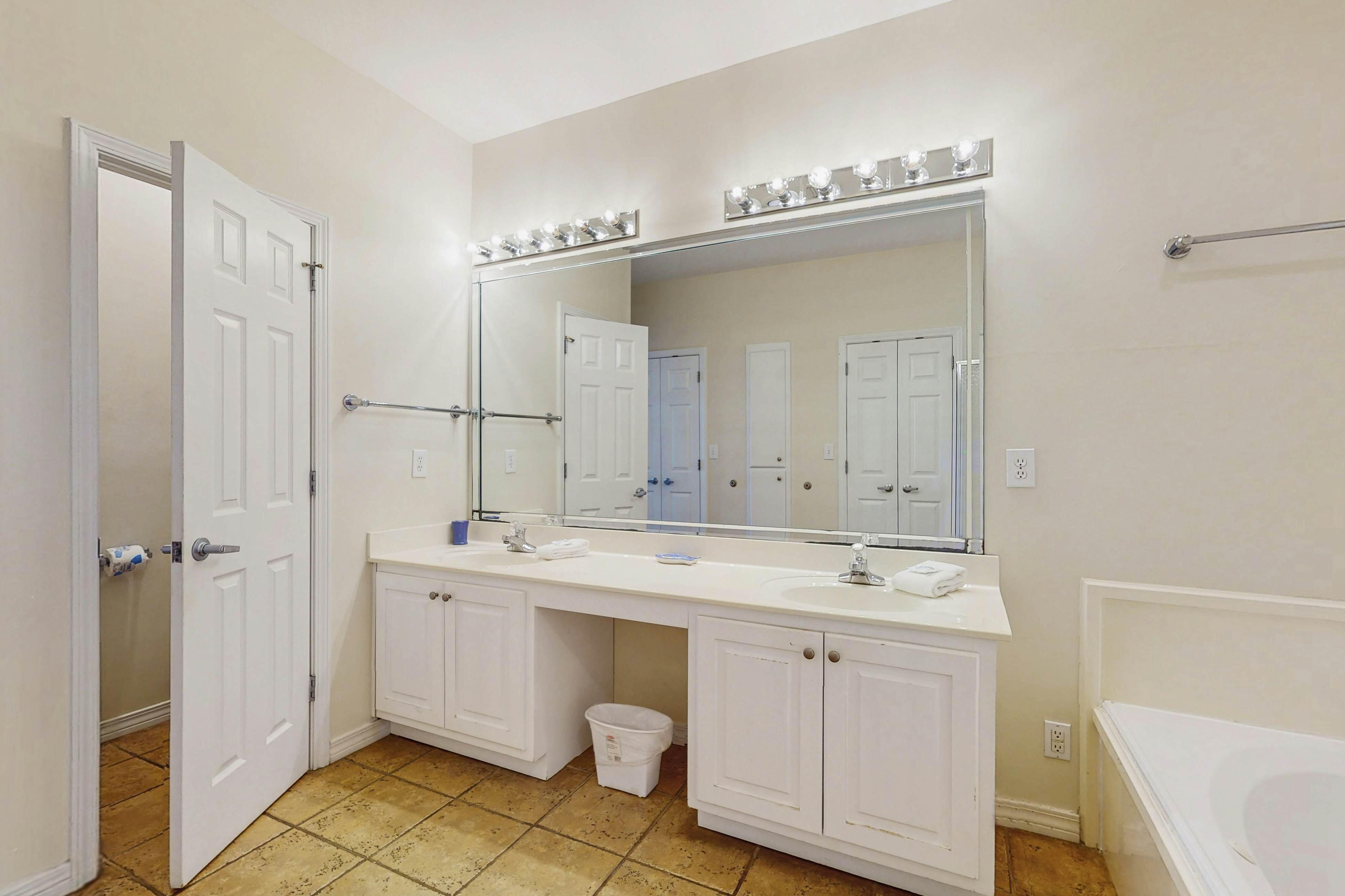 The Baby Pelican - DIBC 109