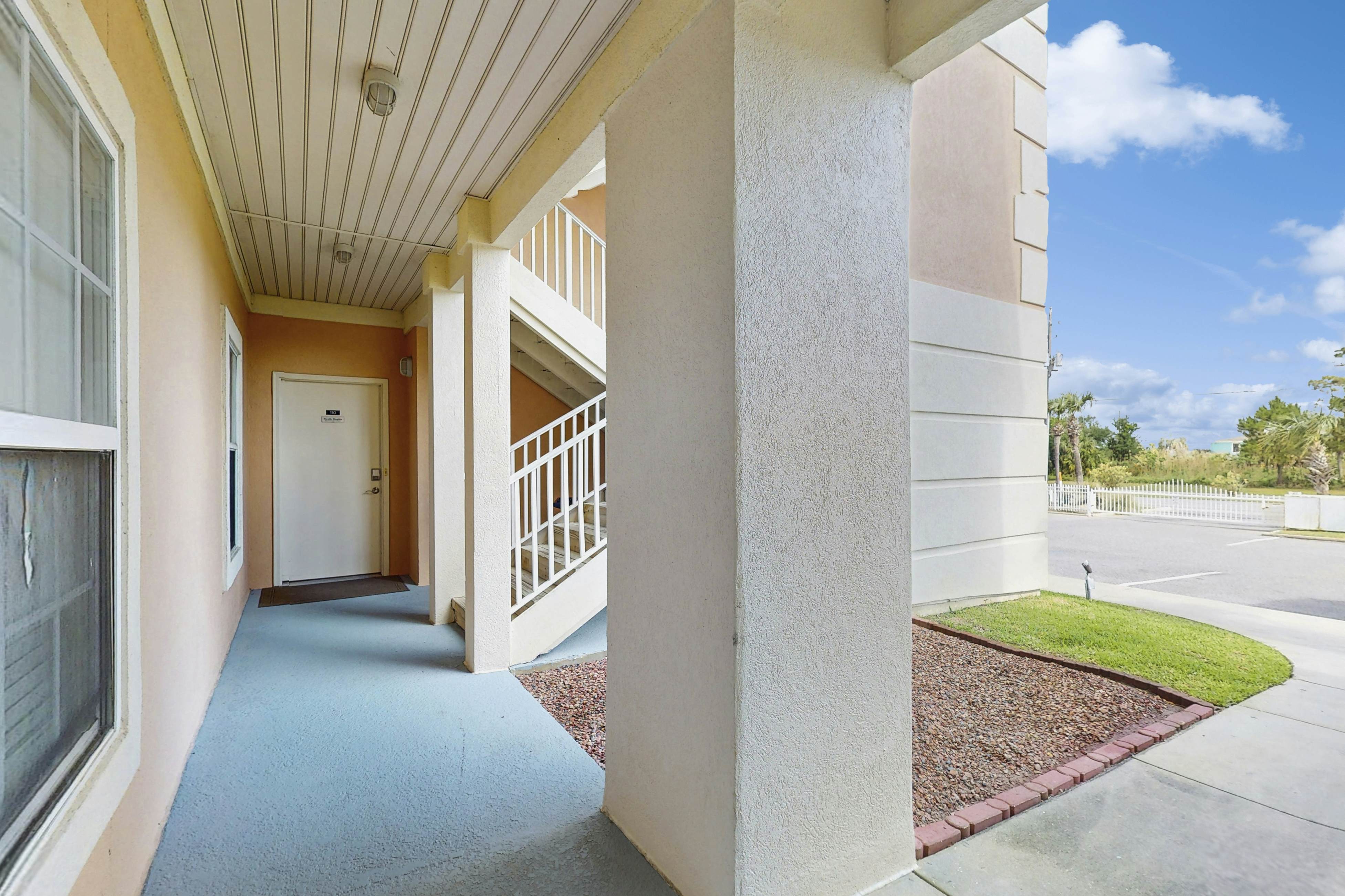 The Baby Pelican - DIBC 109