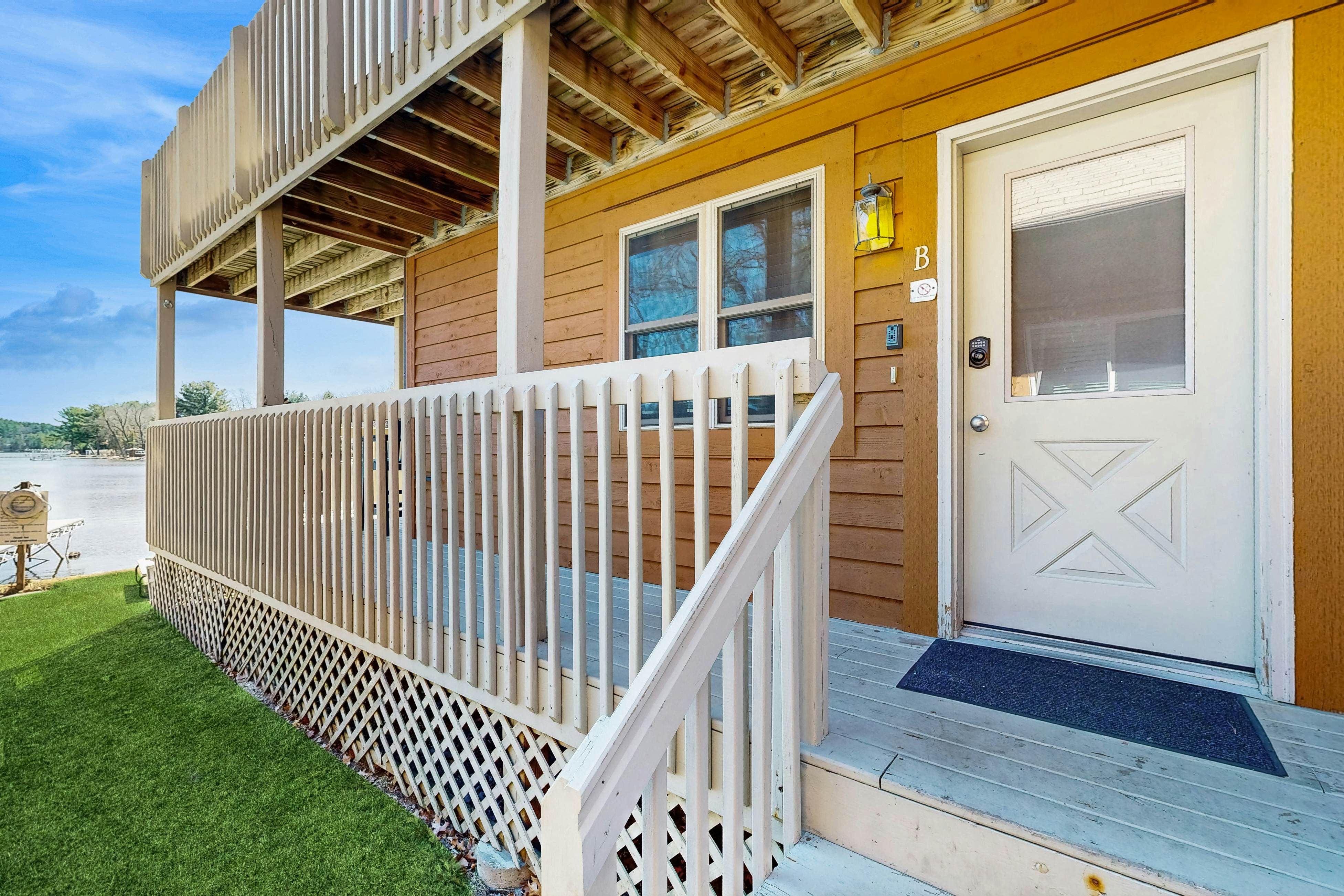 Thunderbird Resort Condo 1040B