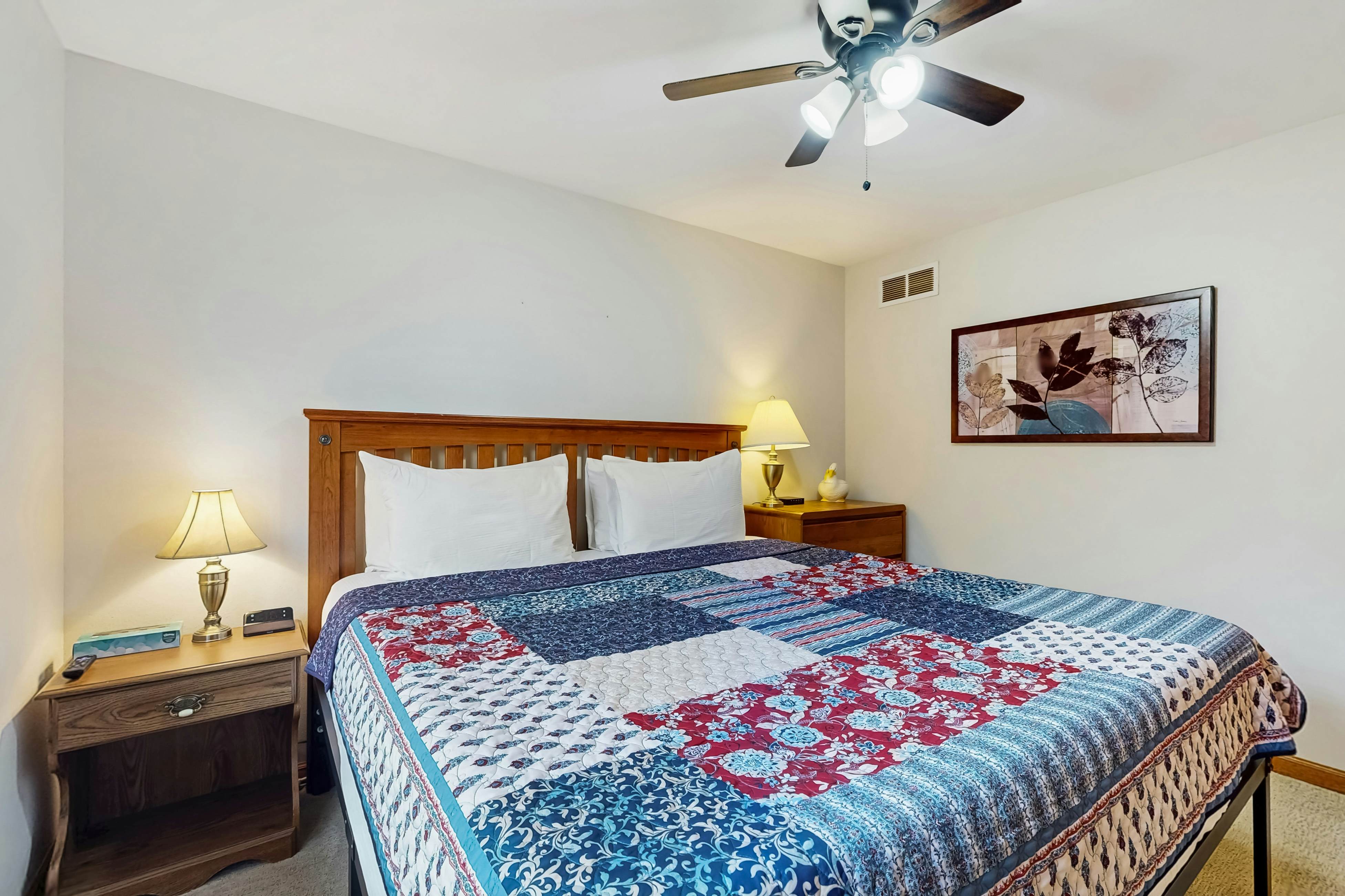 Thunderbird Resort Condo 1040B