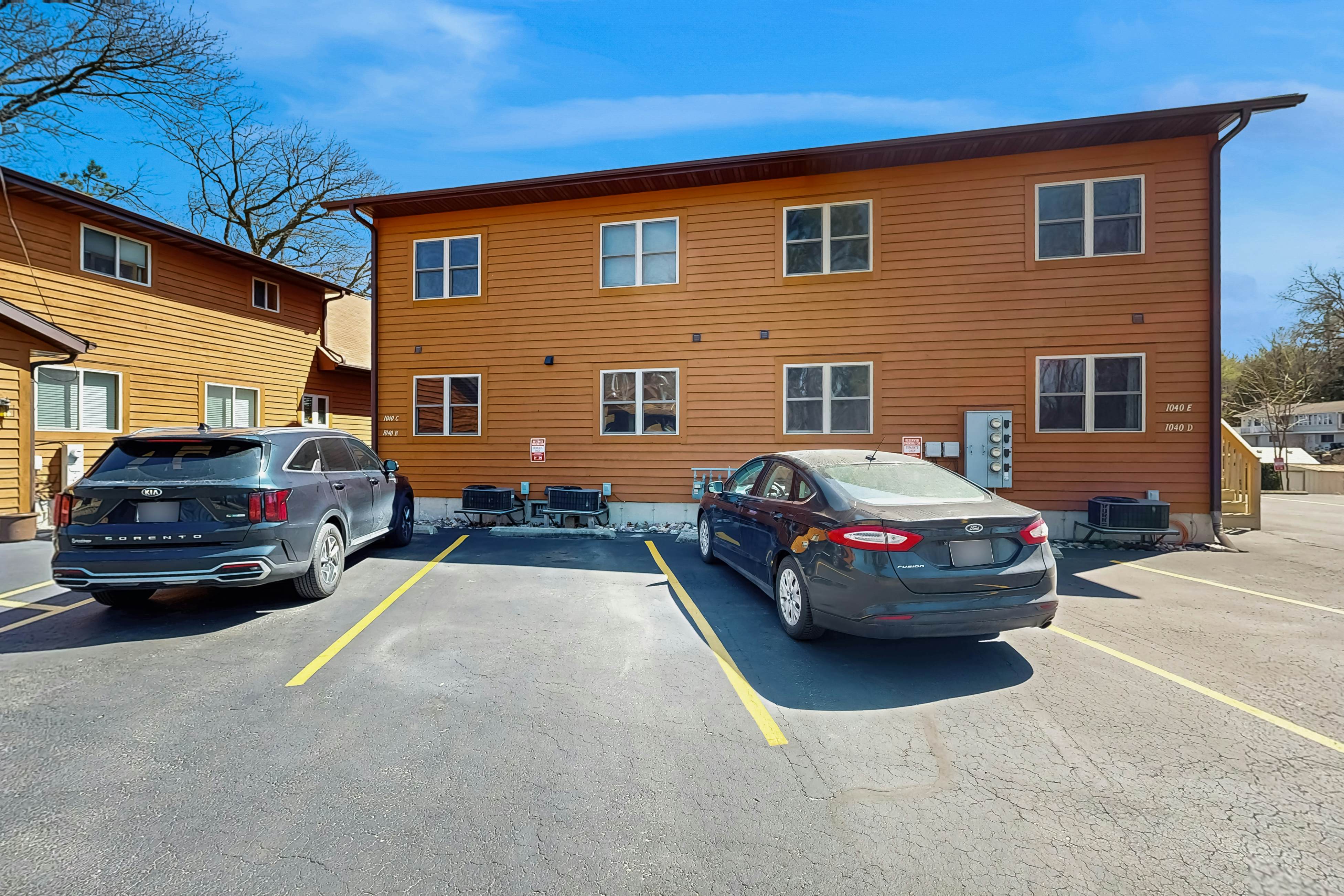 Thunderbird Resort Condo 1040B