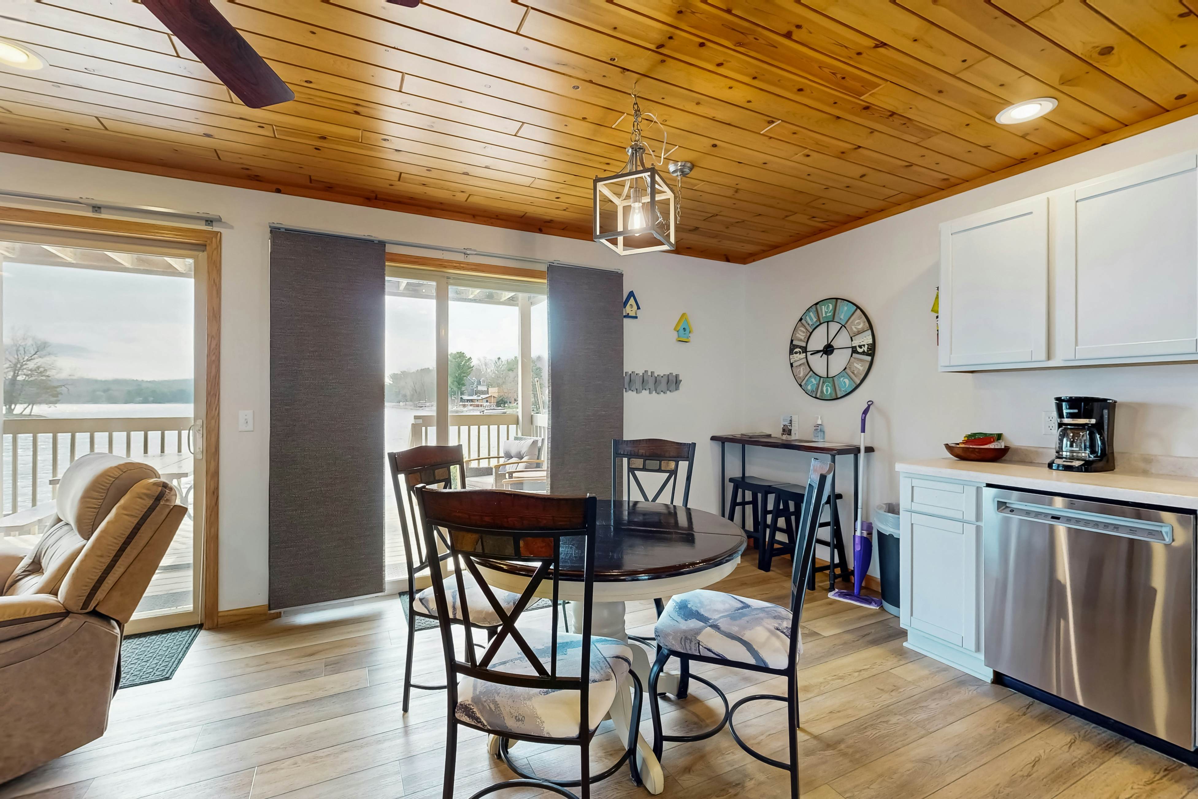 Thunderbird Resort Condo 1040B