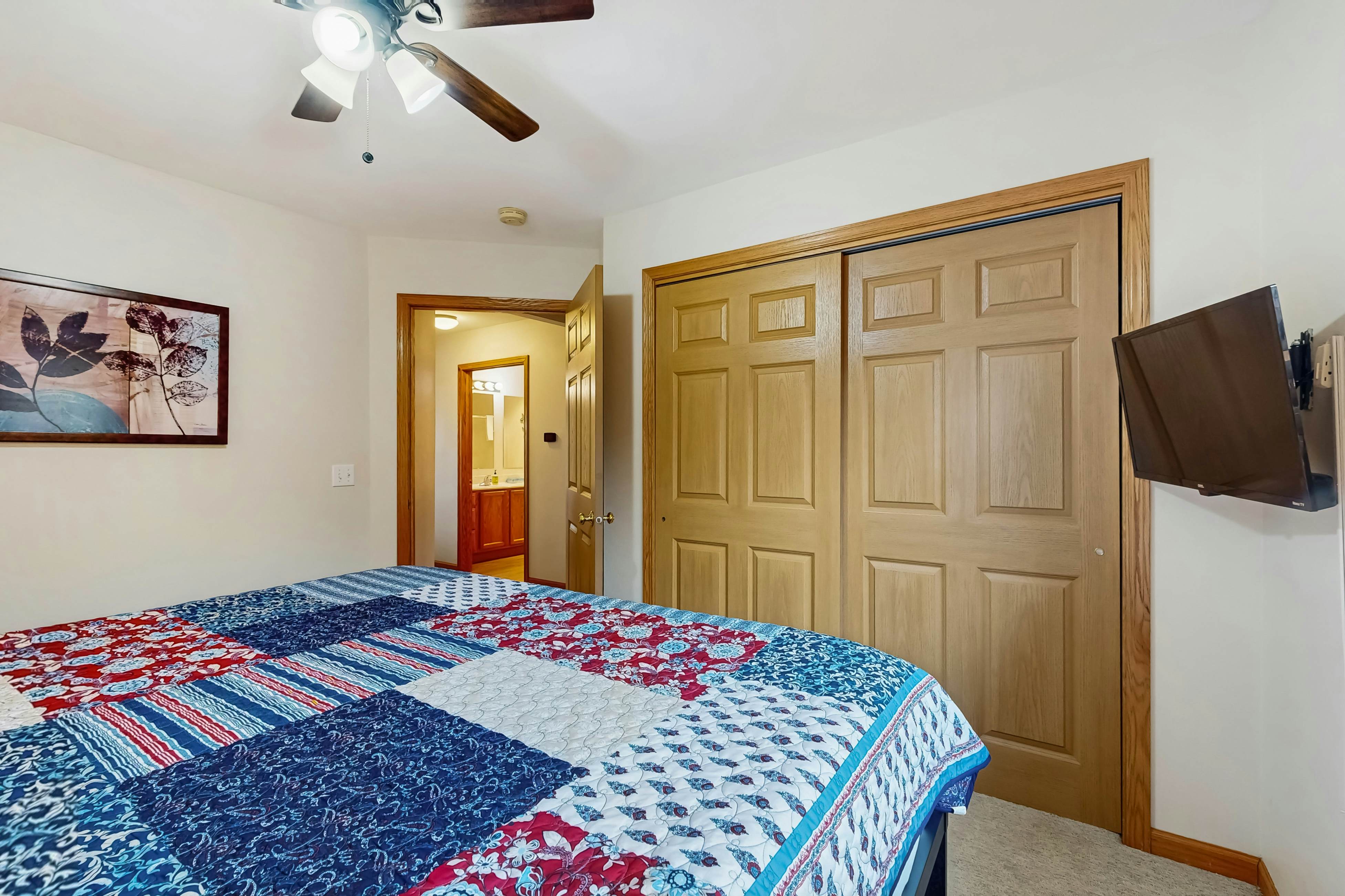 Thunderbird Resort Condo 1040B