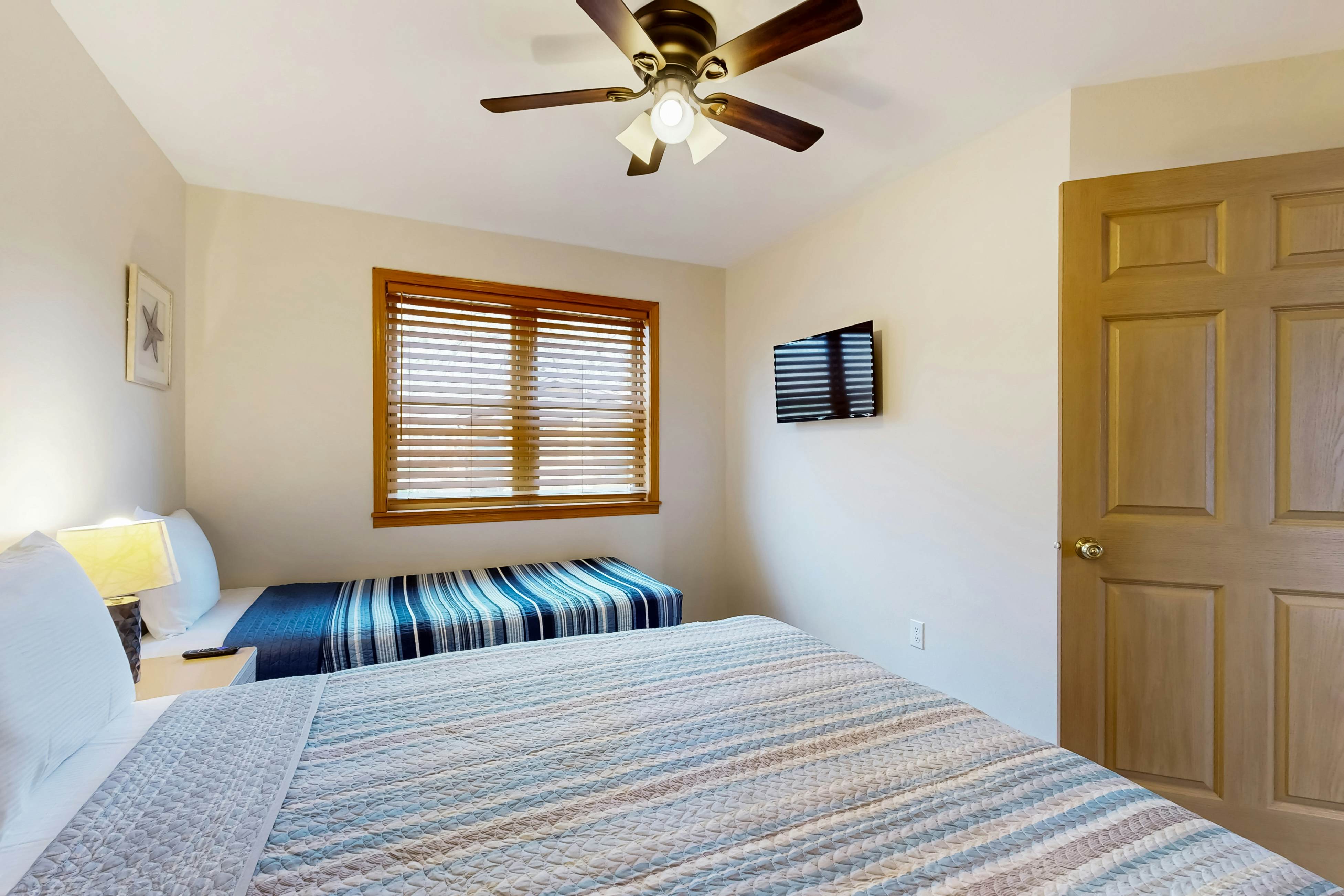 Thunderbird Resort Condo 1040B