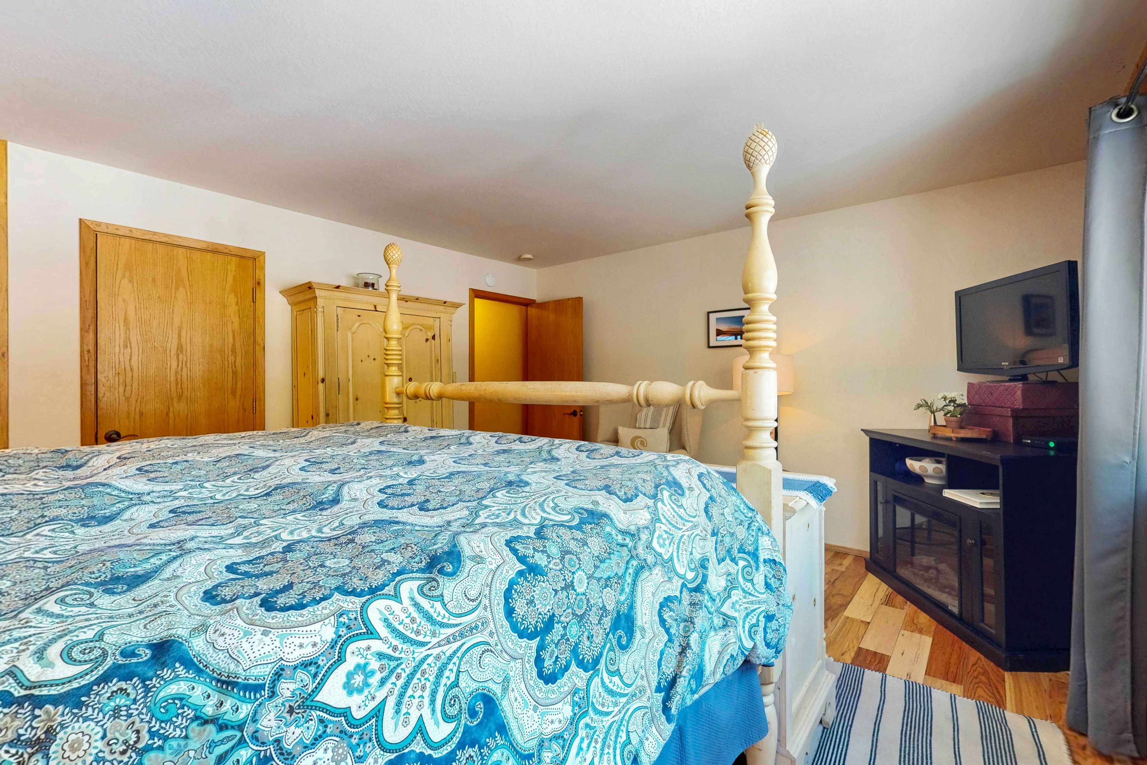 Tastefully-Updated, Classic Tahoe Family Home