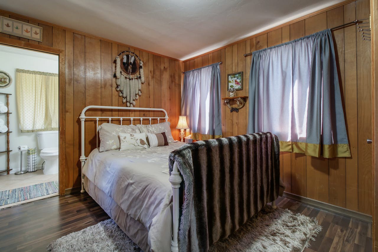 Hawks Nest 2 BD Vacation Rental in Big Bear Lake, CA Vacasa