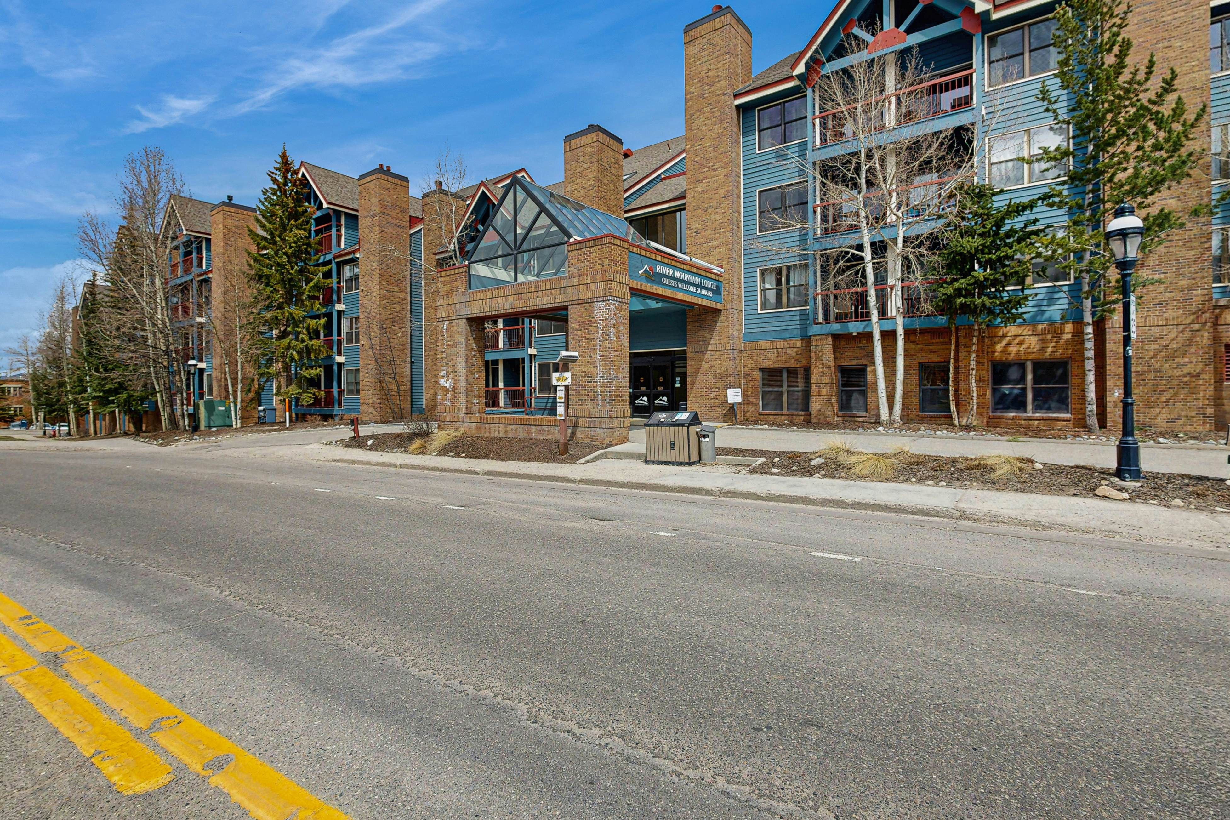 River Mountain Lodge #W220