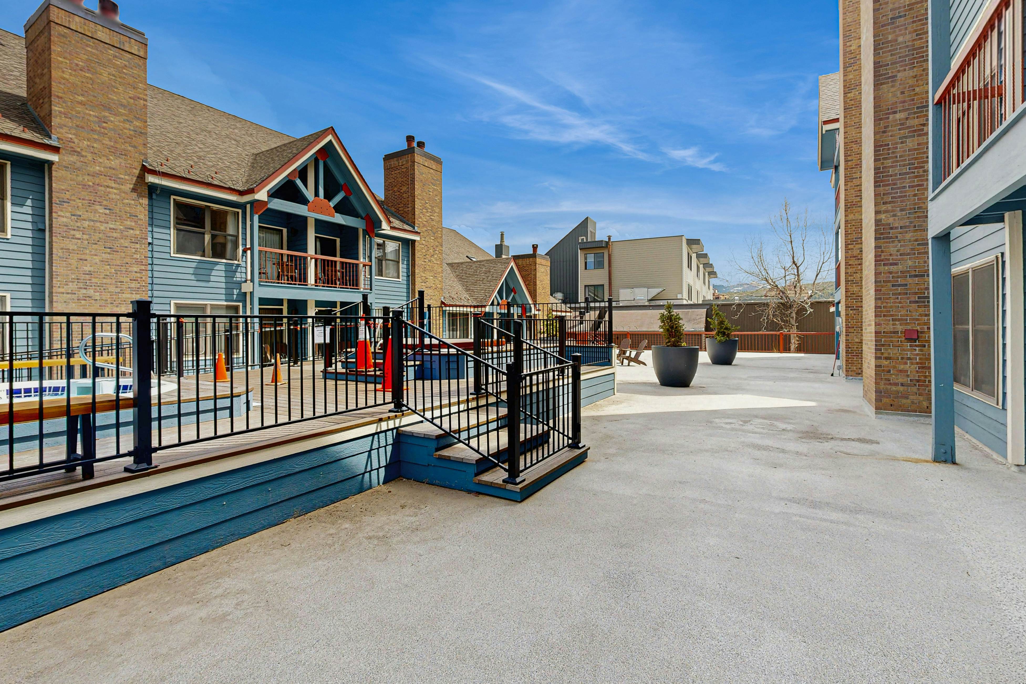 River Mountain Lodge #W220