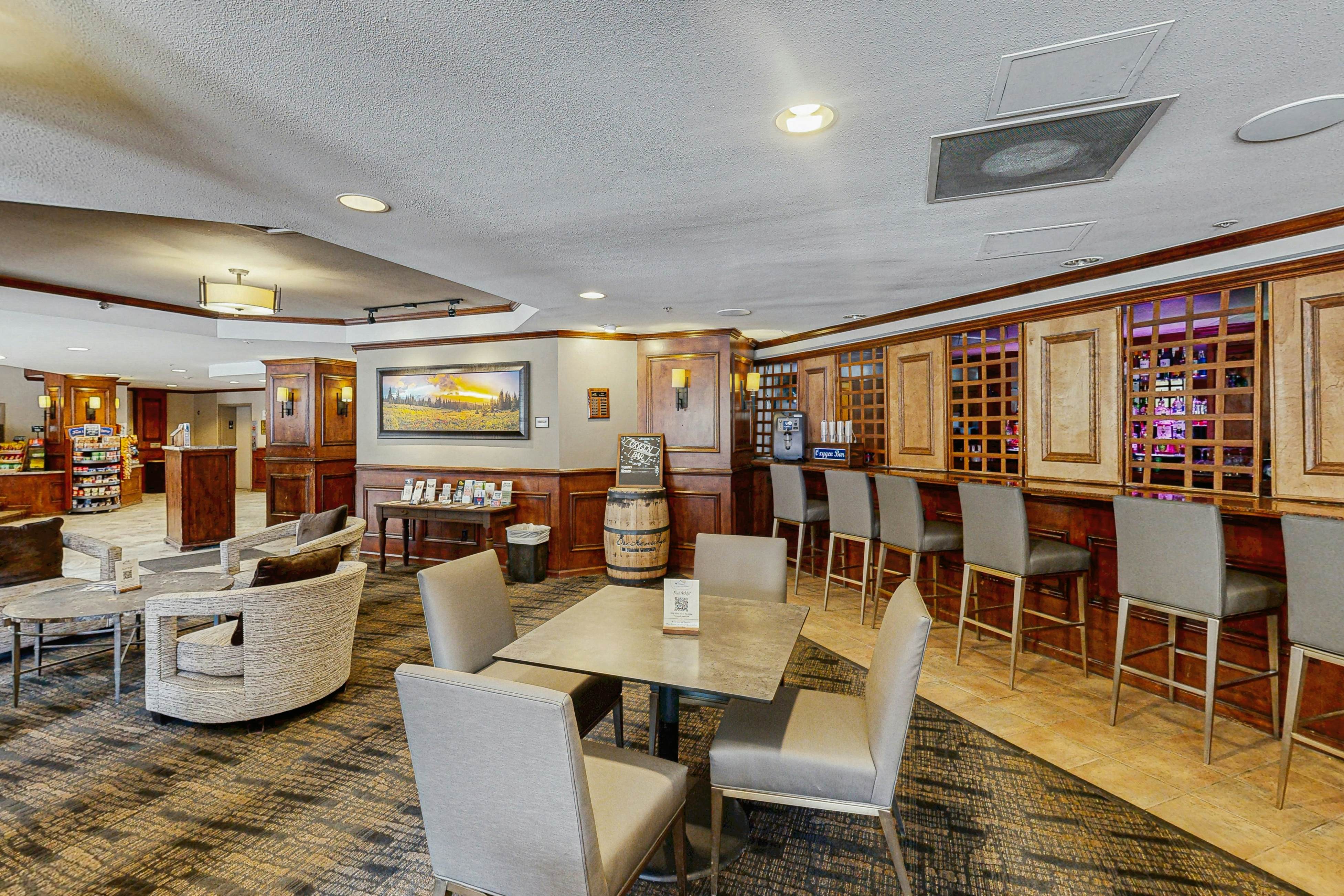 River Mountain Lodge #W220