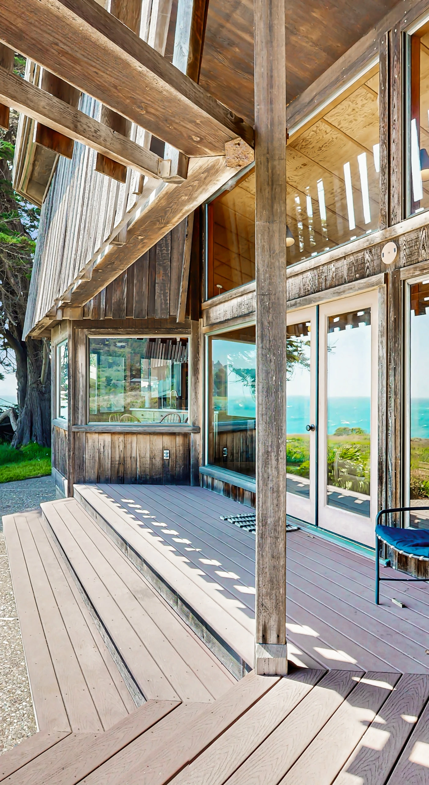 Step outside to the deck, a perfect spot for sunset watching and soaking in the stunning coastal panorama.