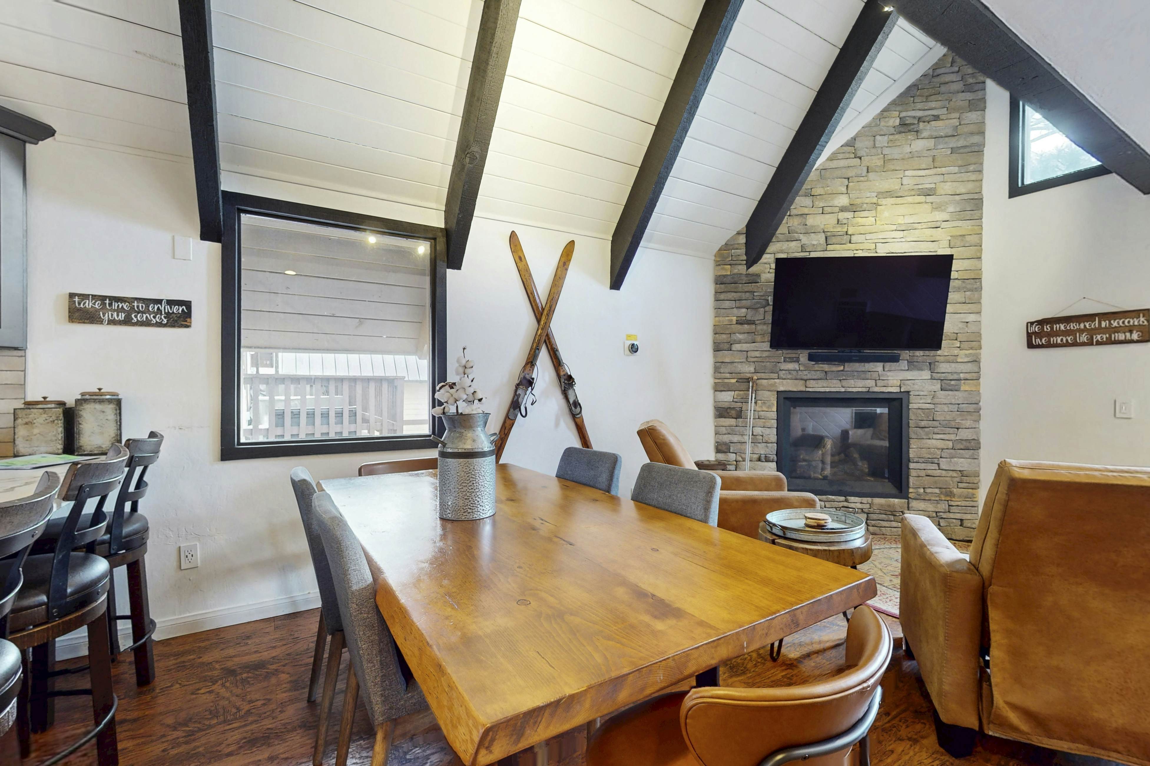 Mammoth View Villas 46