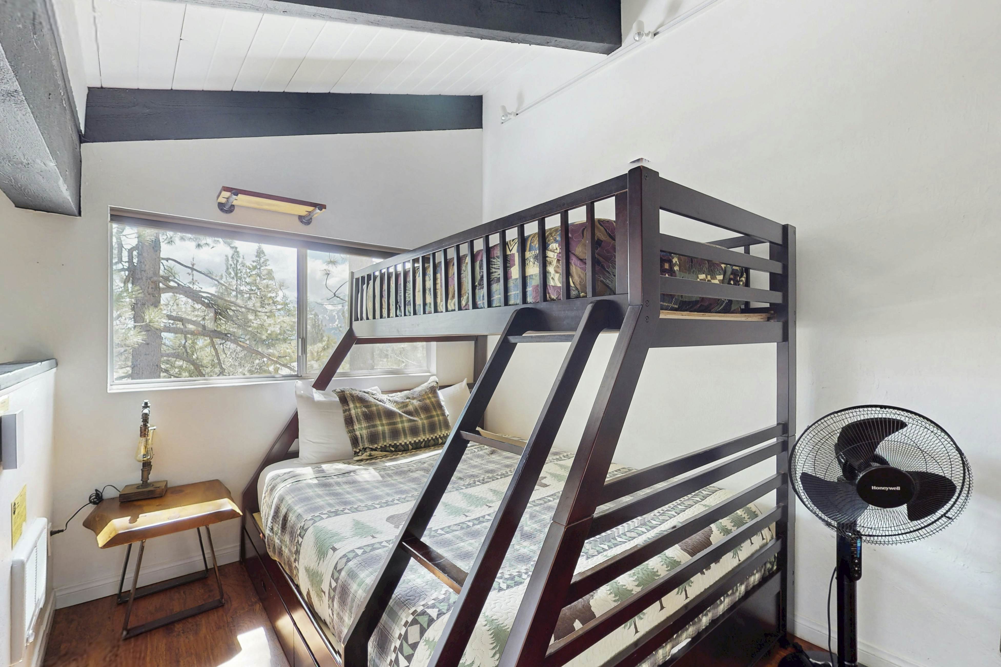 Mammoth View Villas 46