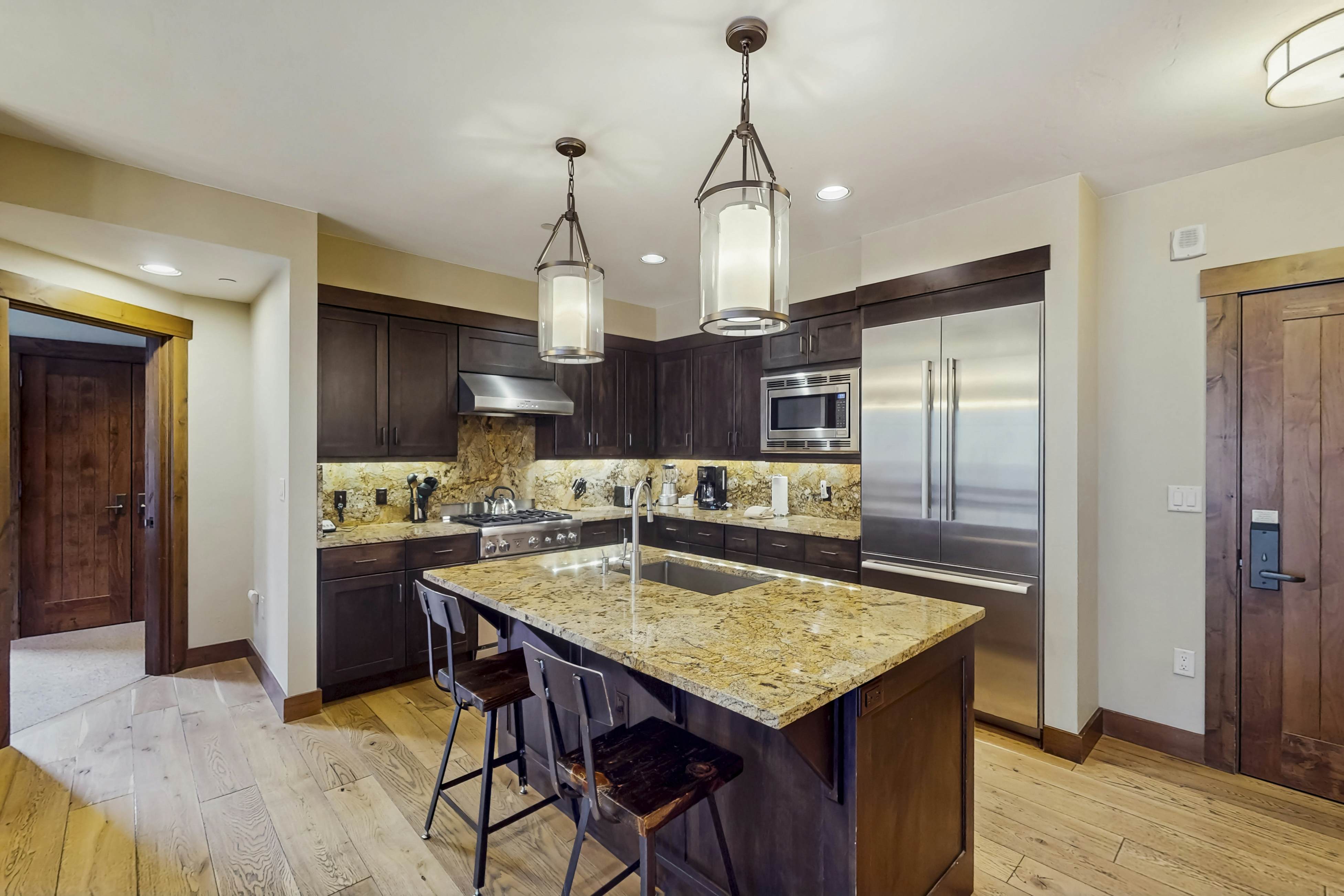 Water House On Main Street #6206