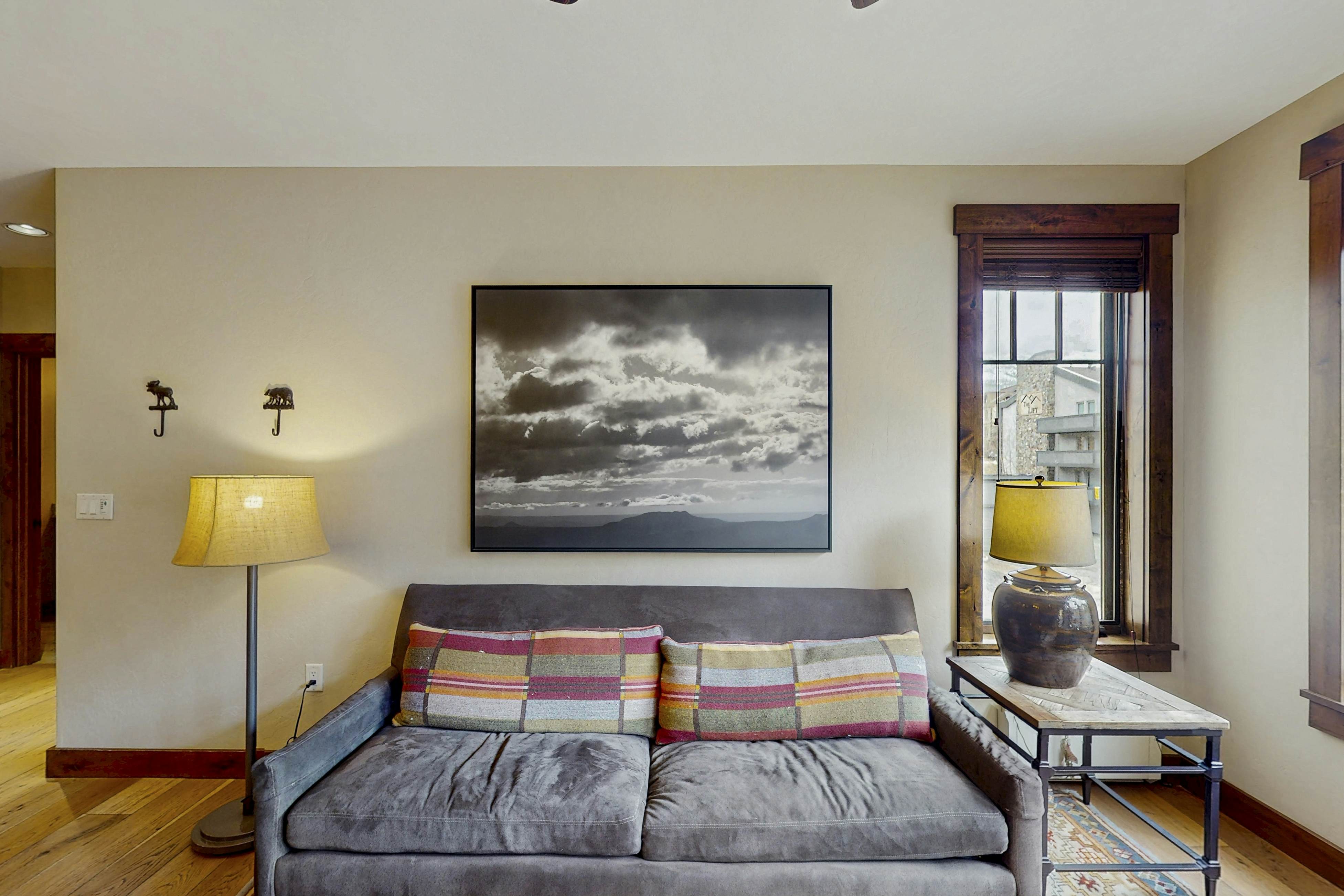 Water House On Main Street #6206