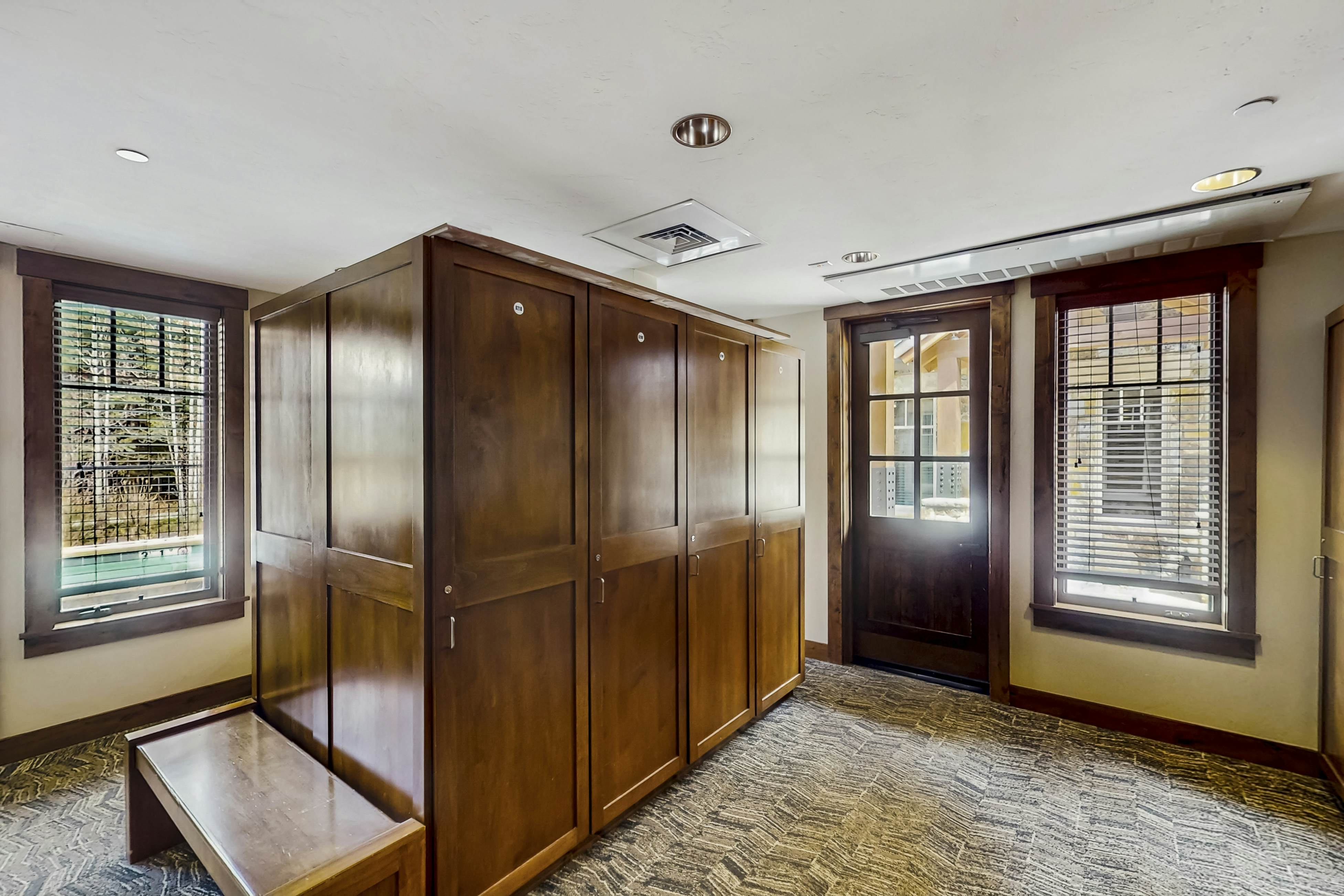 Water House On Main Street #6206