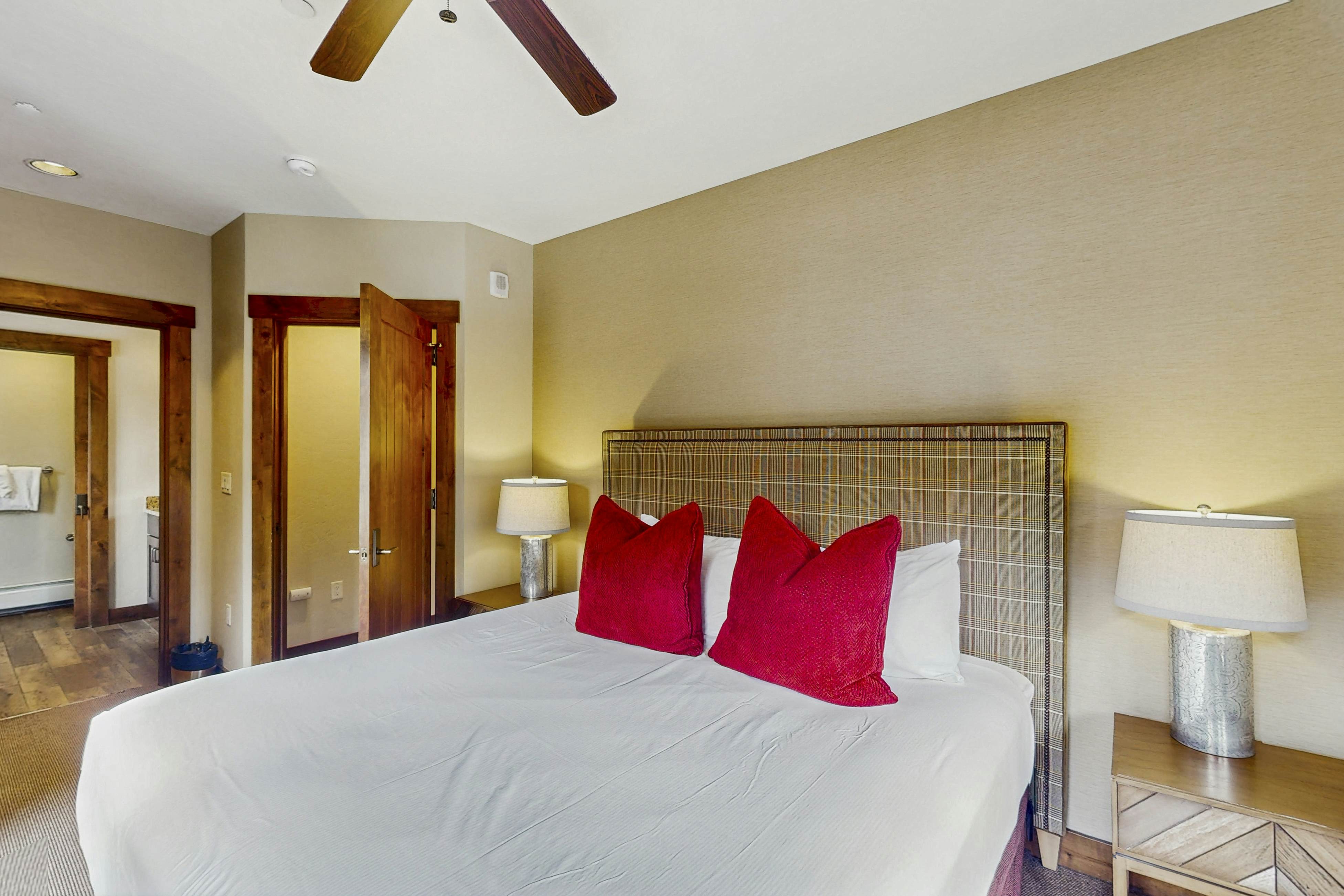 Water House On Main Street #6206