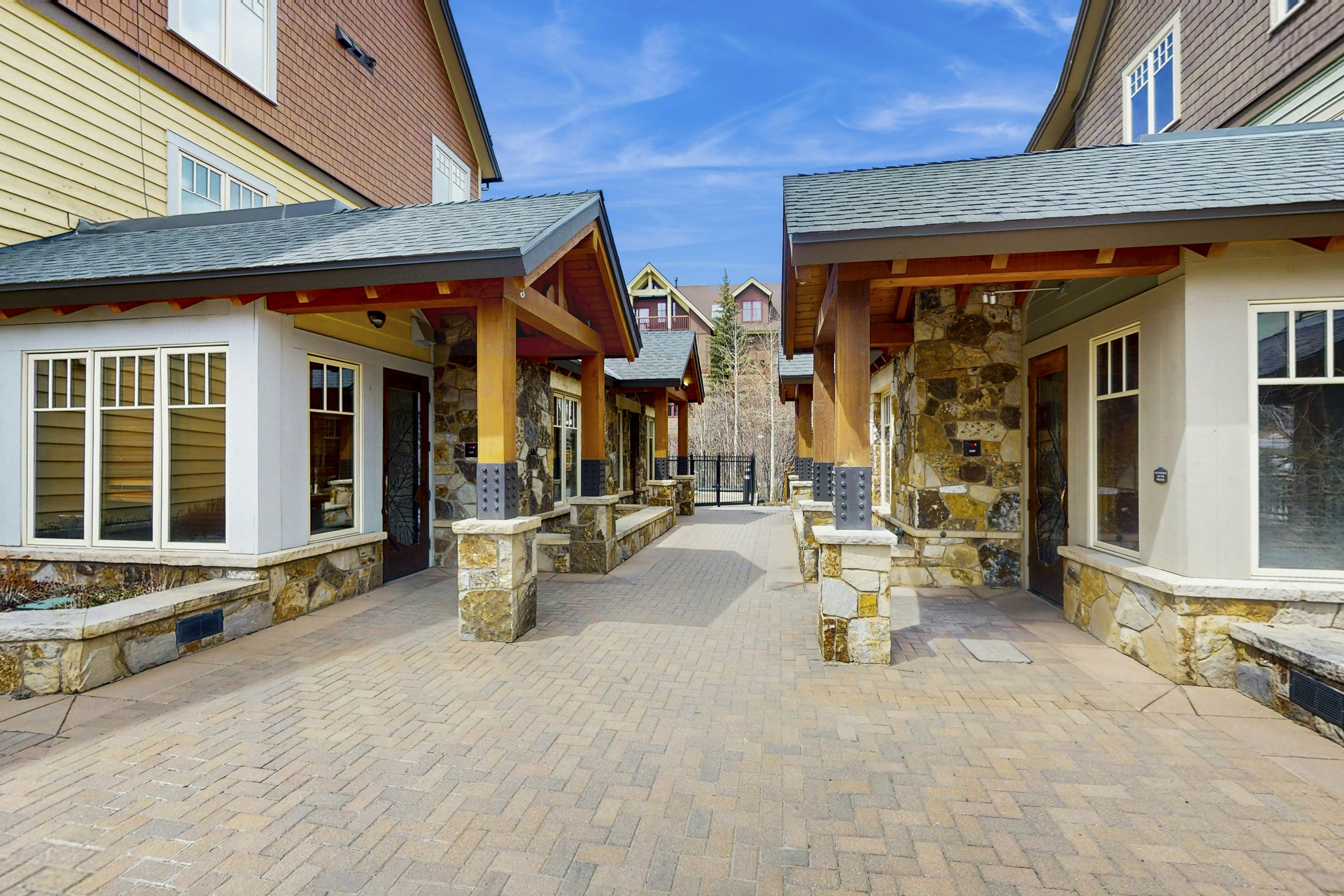 Water House On Main Street #6206