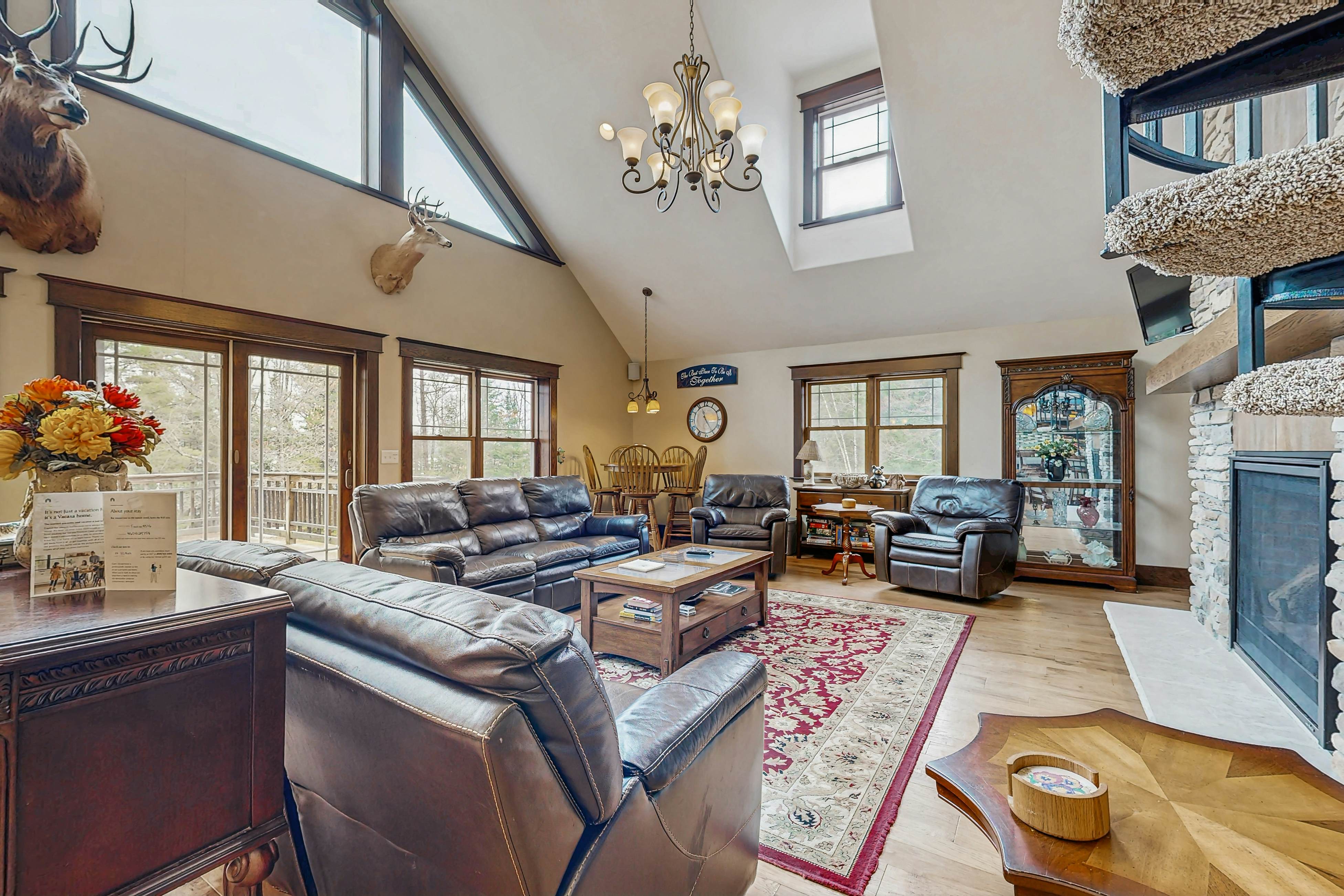 Grand Tomahawk Lodge