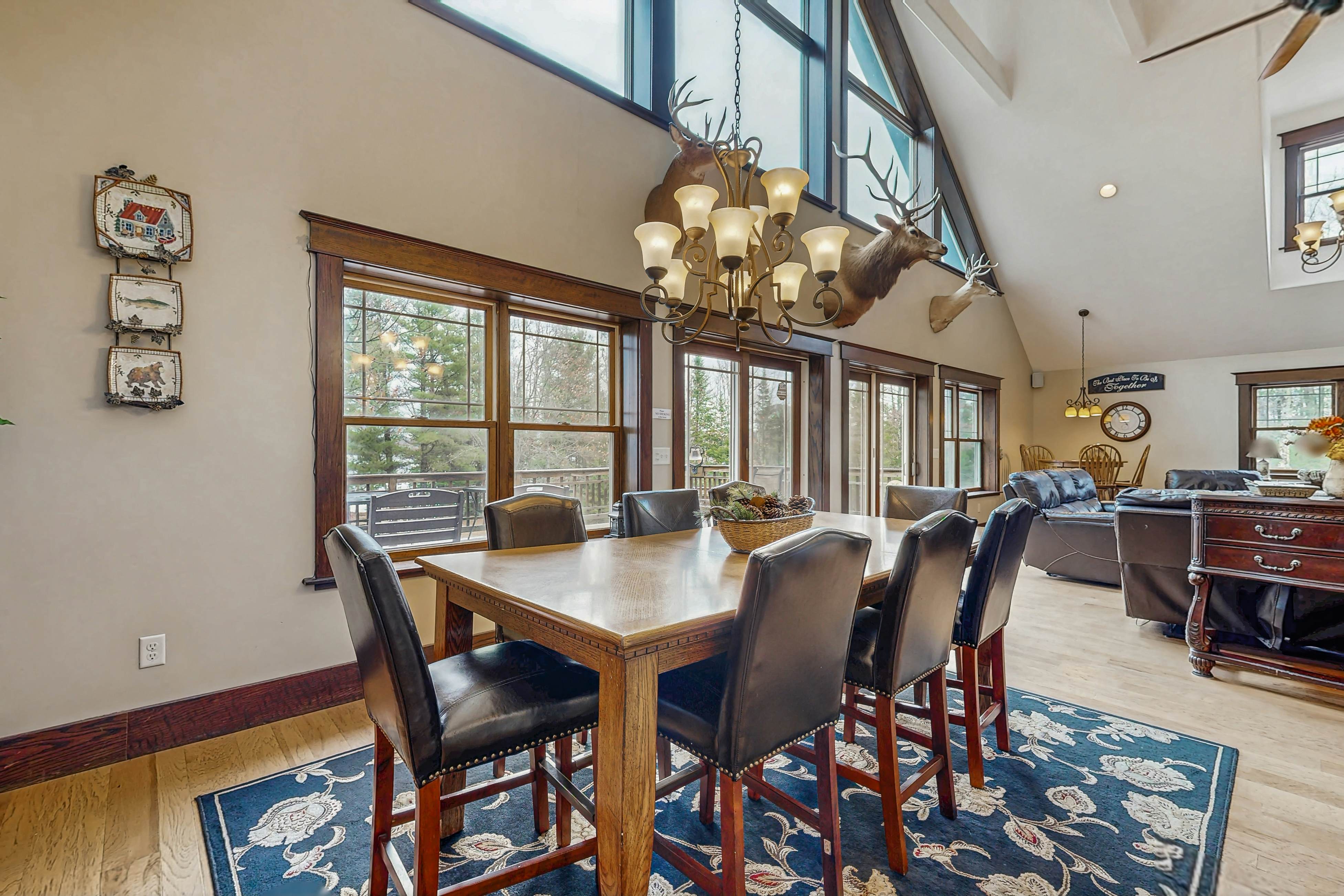 Grand Tomahawk Lodge