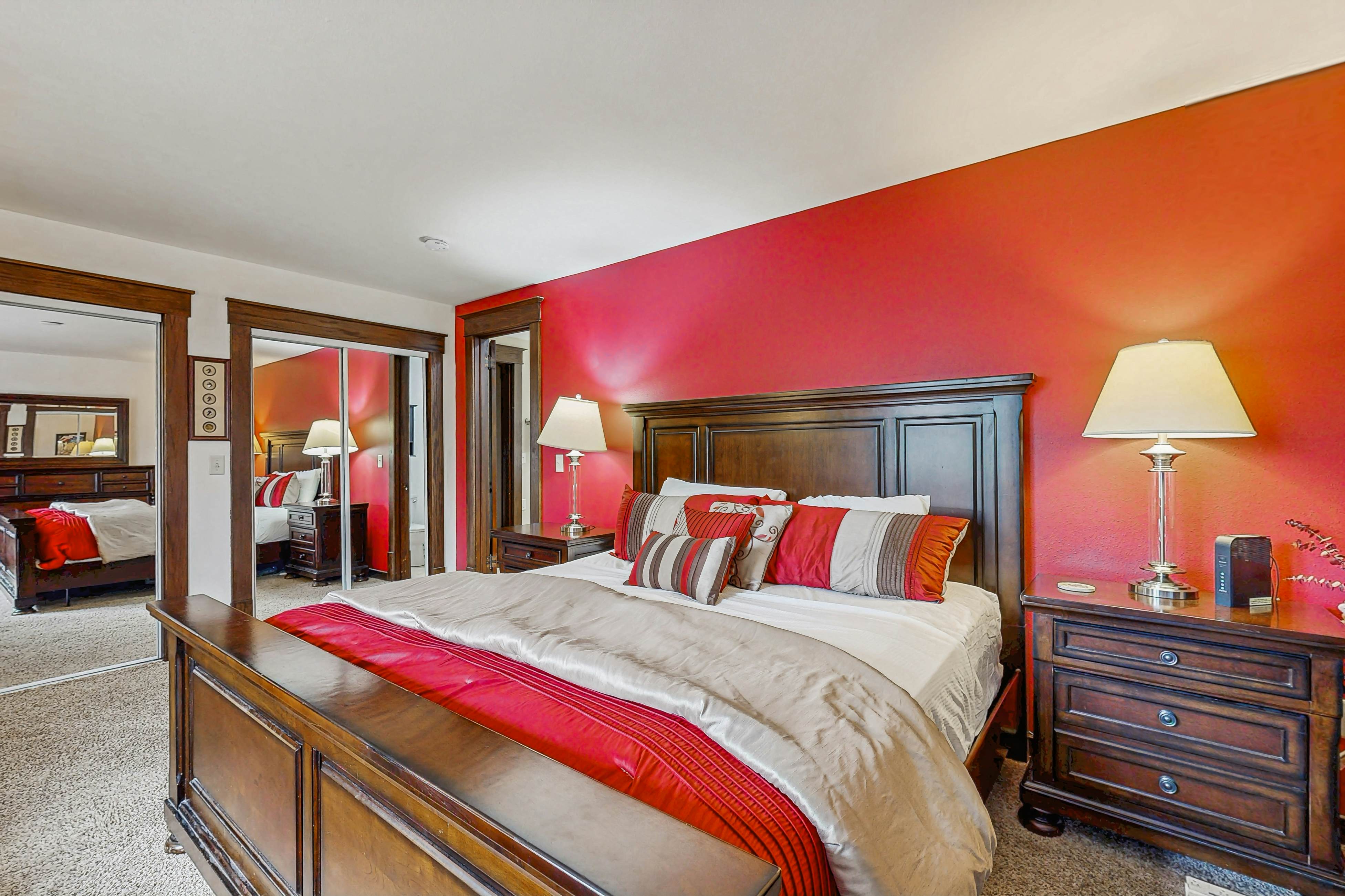 Grand Tomahawk Lodge