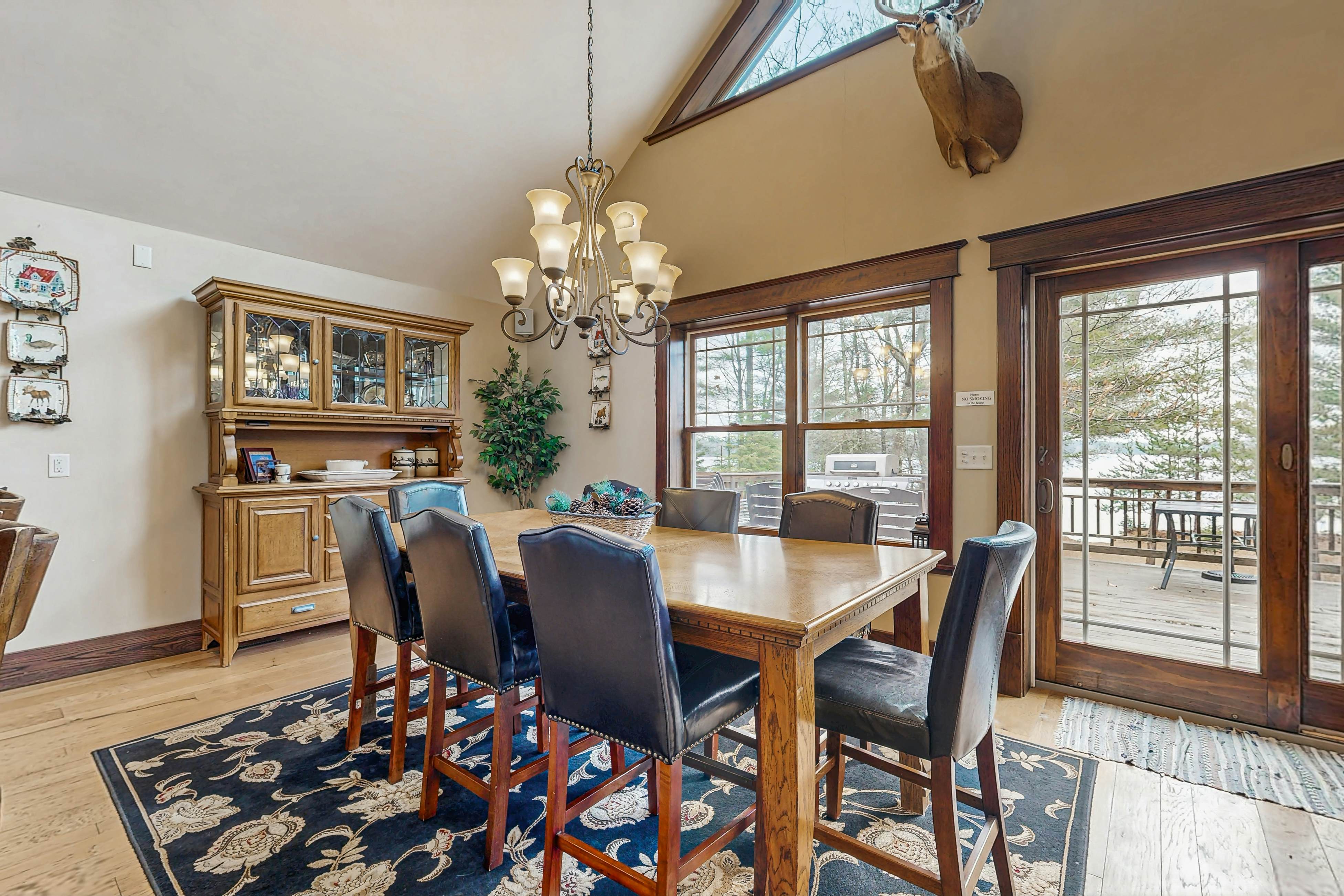 Grand Tomahawk Lodge