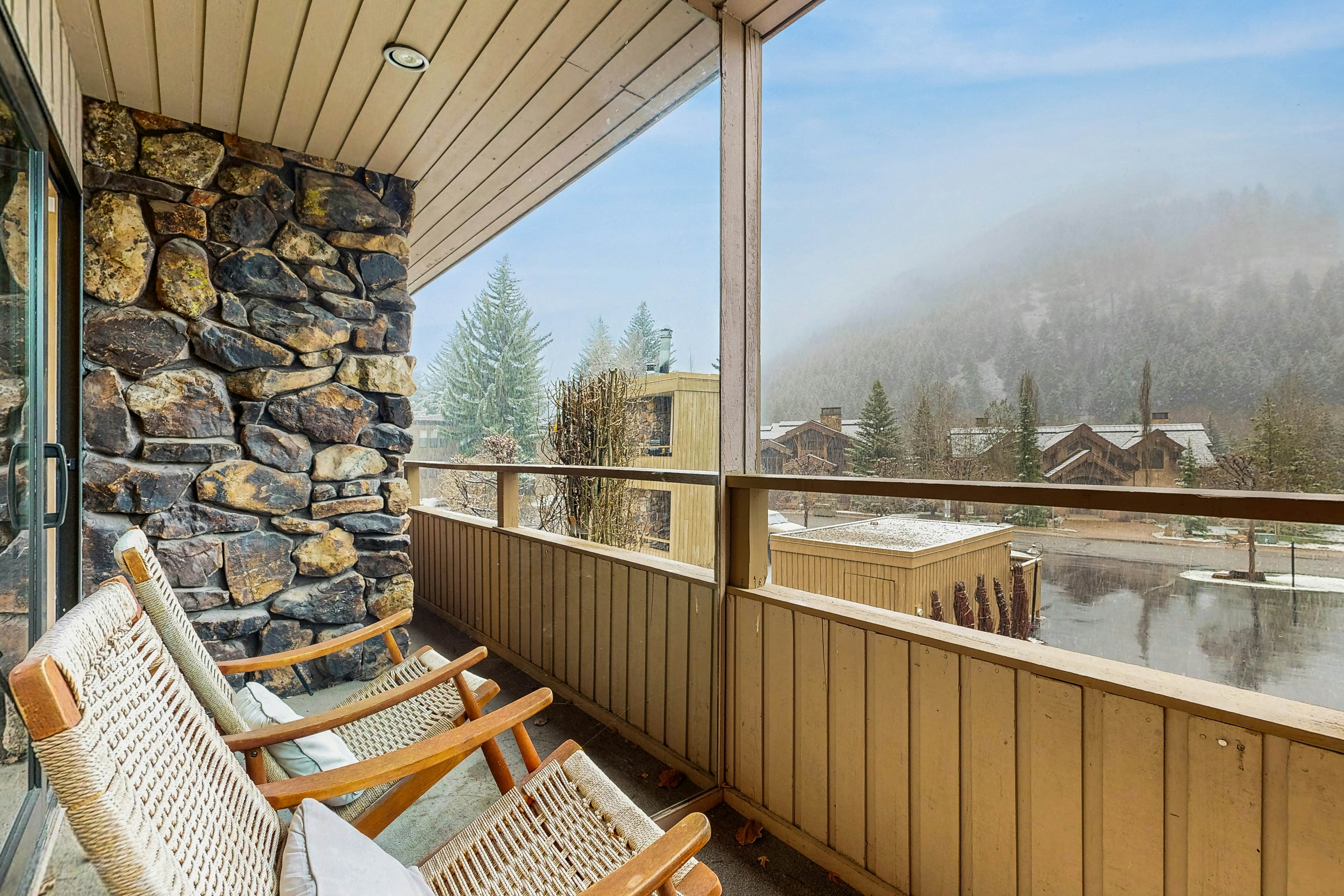 Play Soleil! | Sport & Sun @ Warm Springs Base 