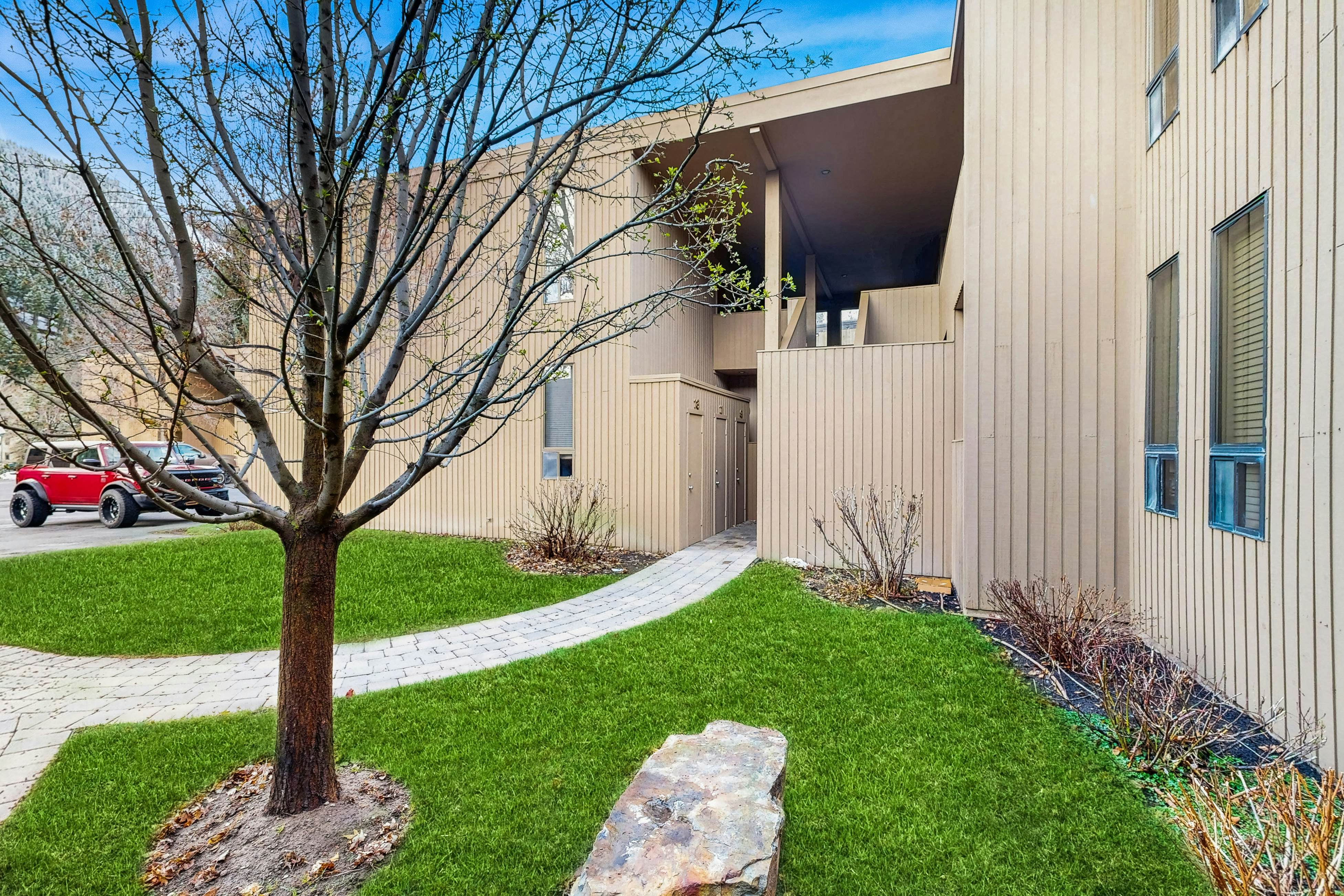 Play Soleil! | Sport & Sun @ Warm Springs Base 