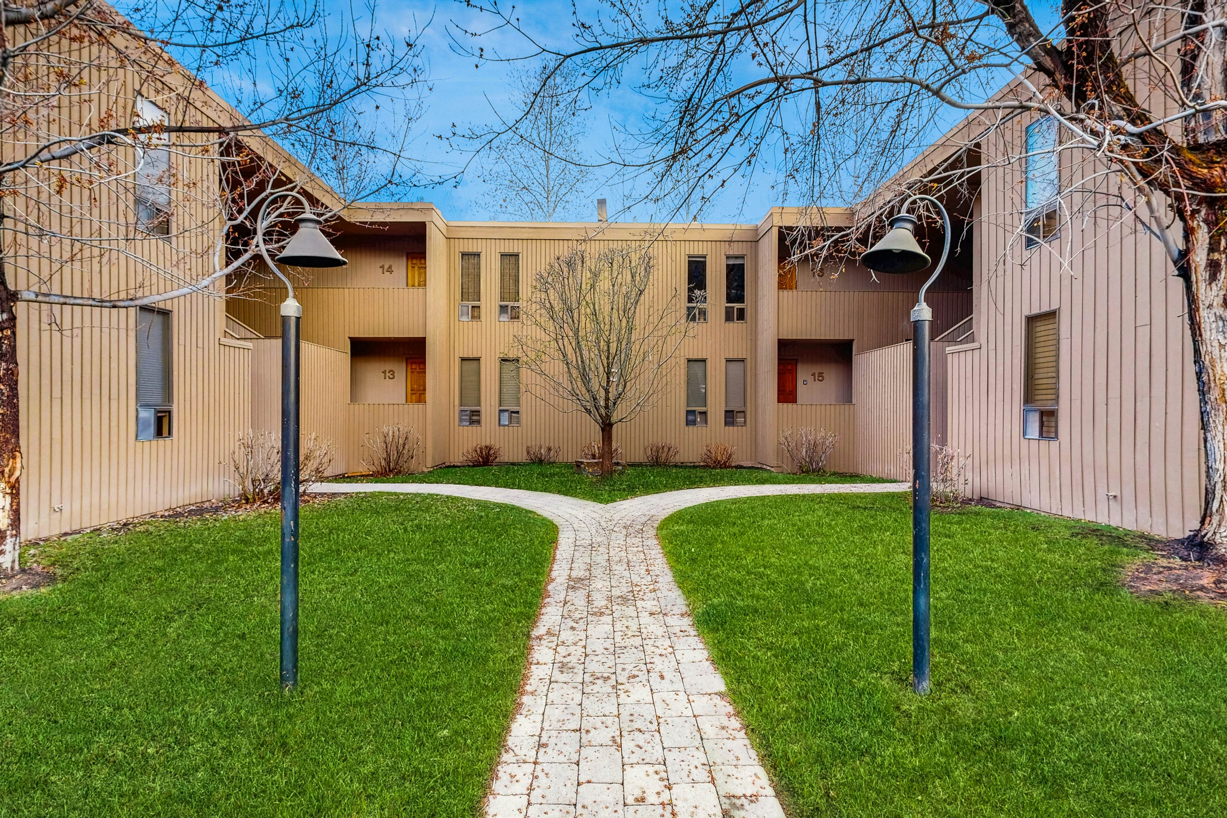 Play Soleil! | Sport & Sun @ Warm Springs Base 