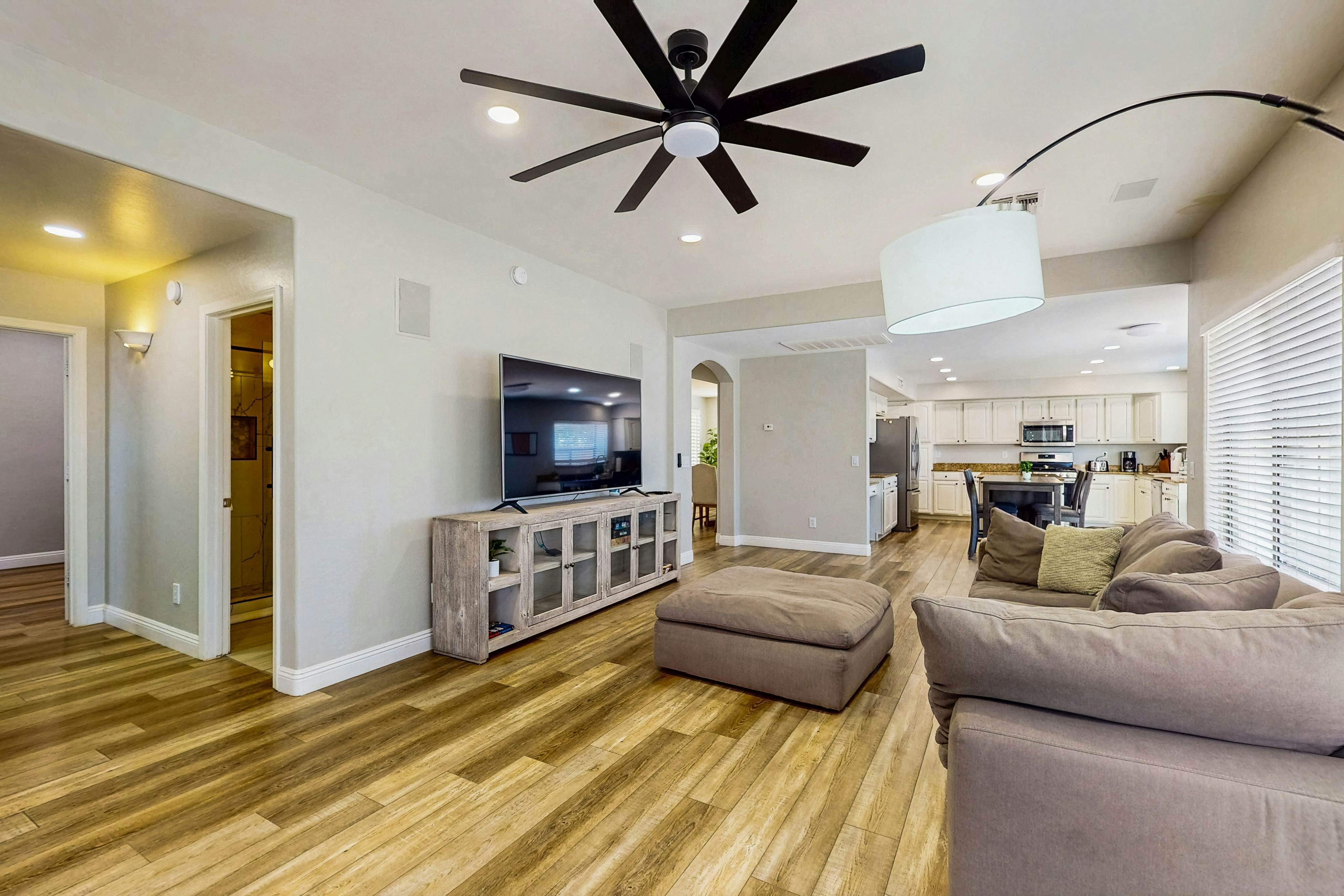 Desert Ridge Retreat