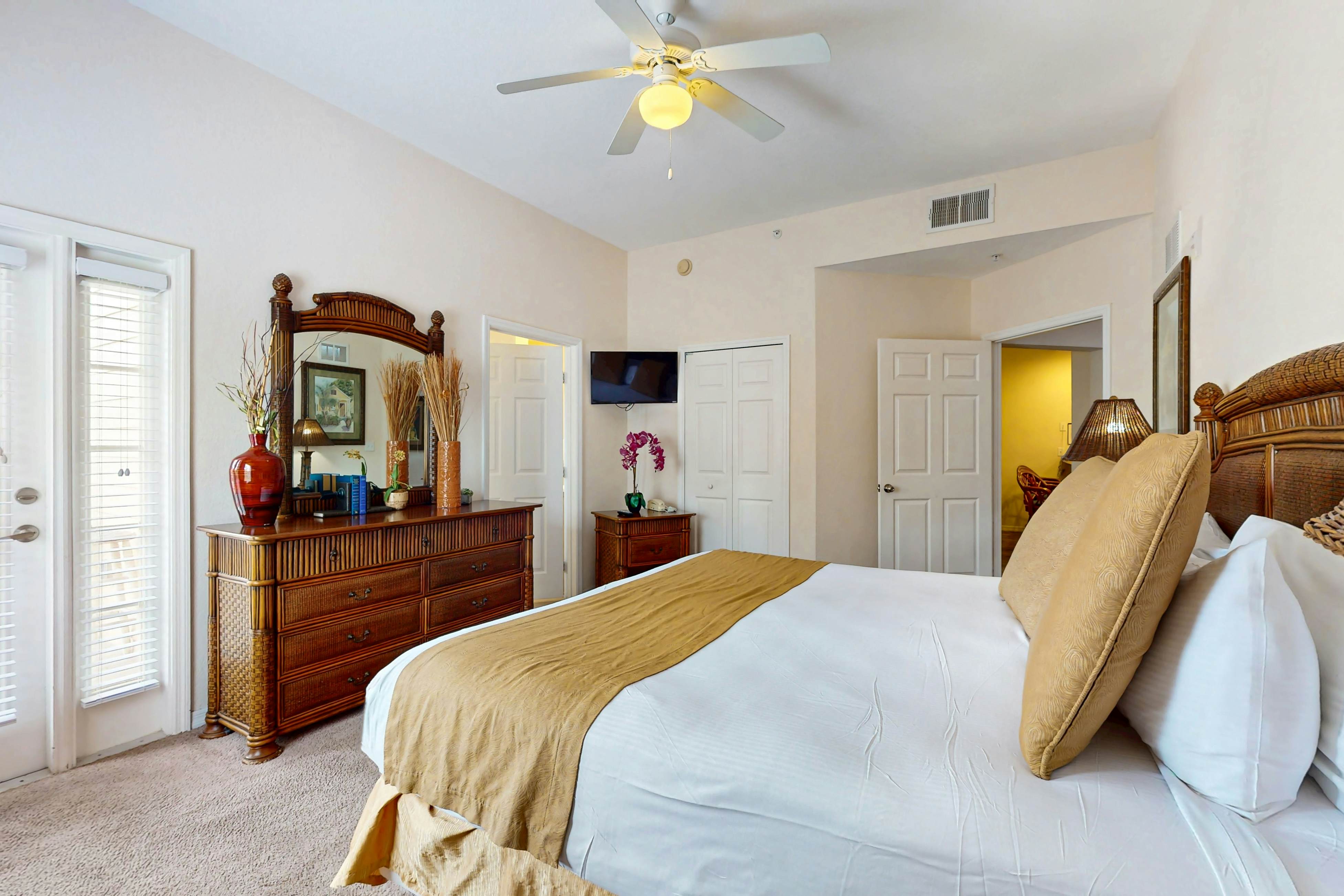 Caribe Cove Condominiums 40302