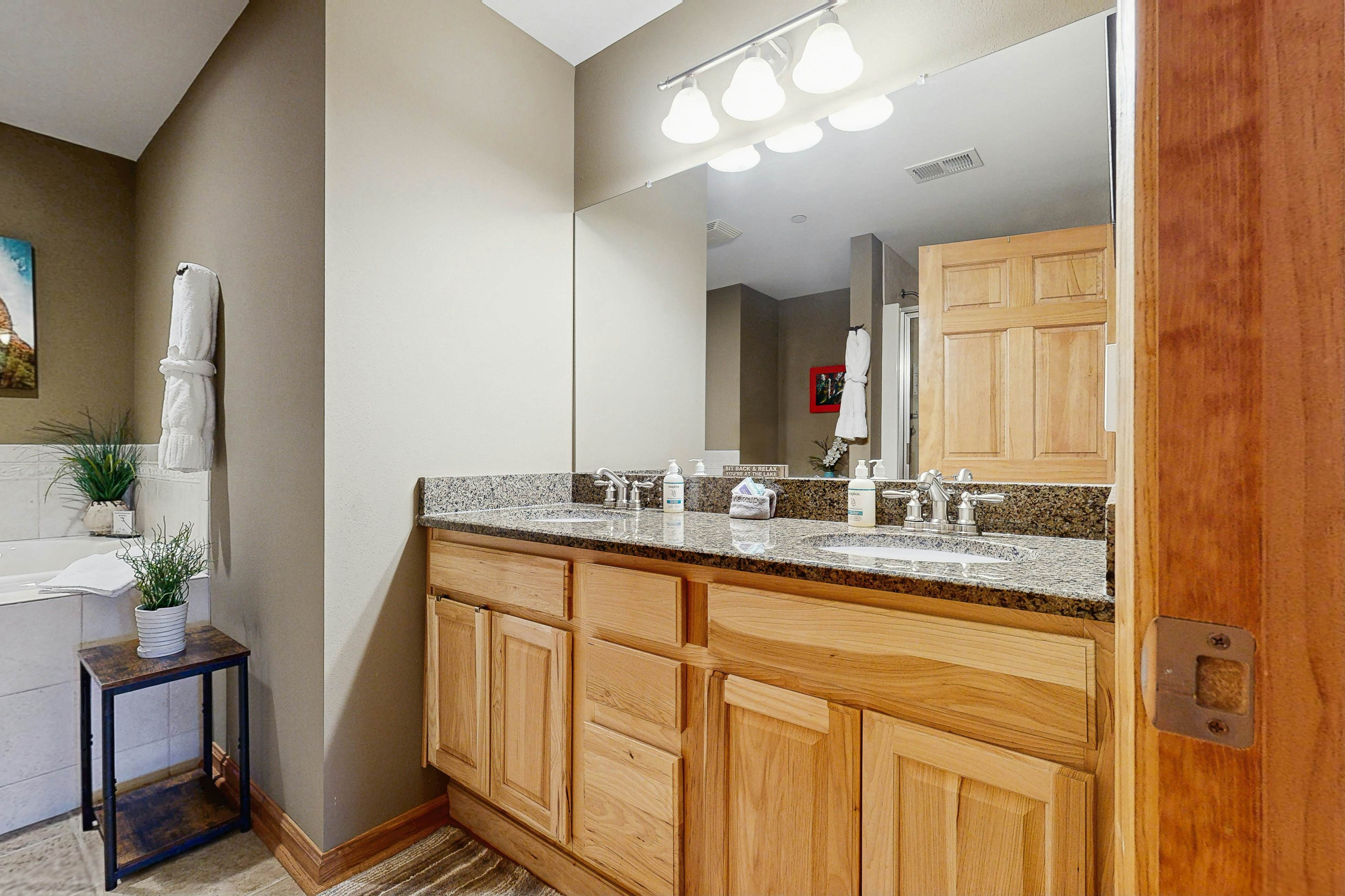 Sunset Condominiums - DNA House