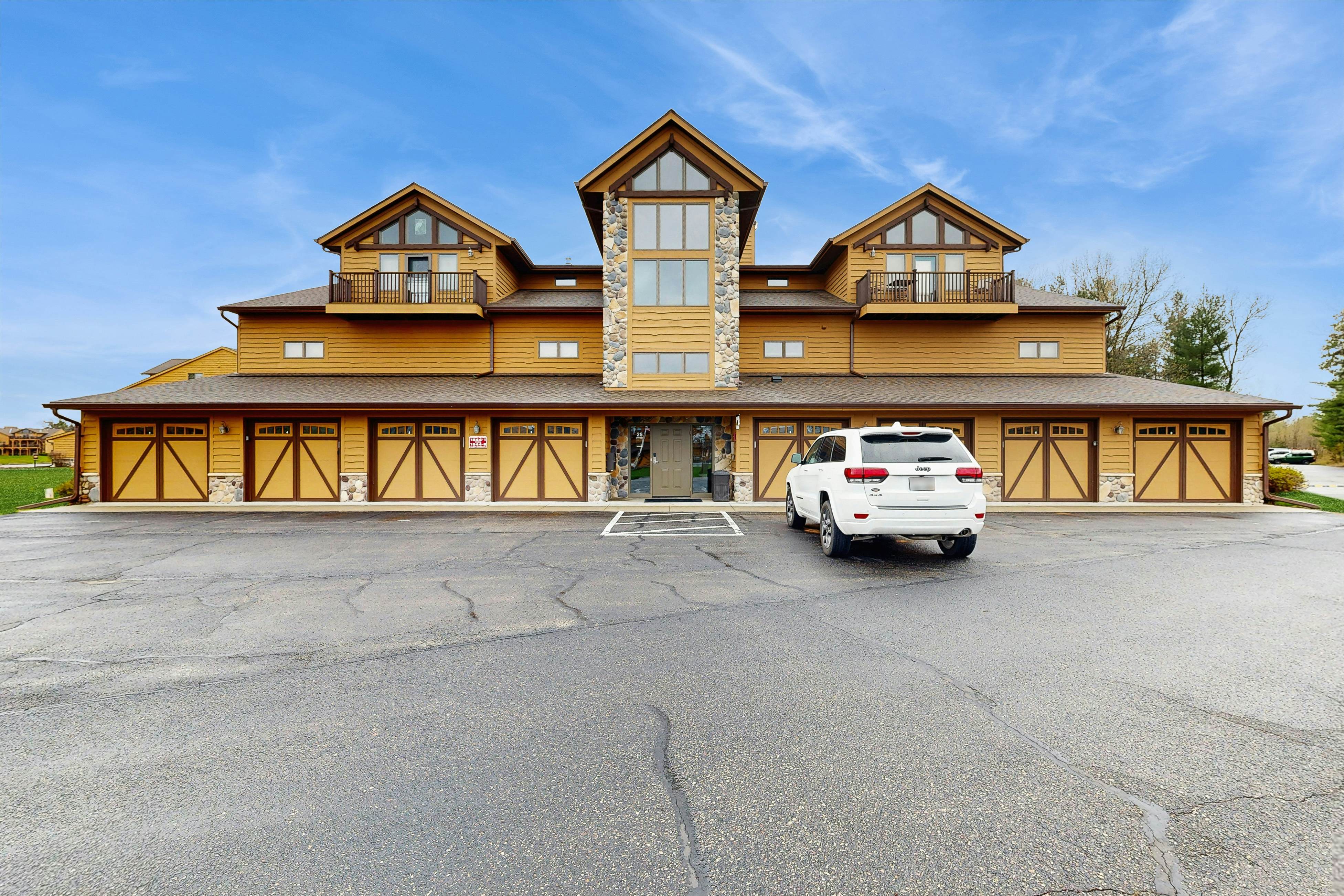 Sunset Condominiums - DNA House