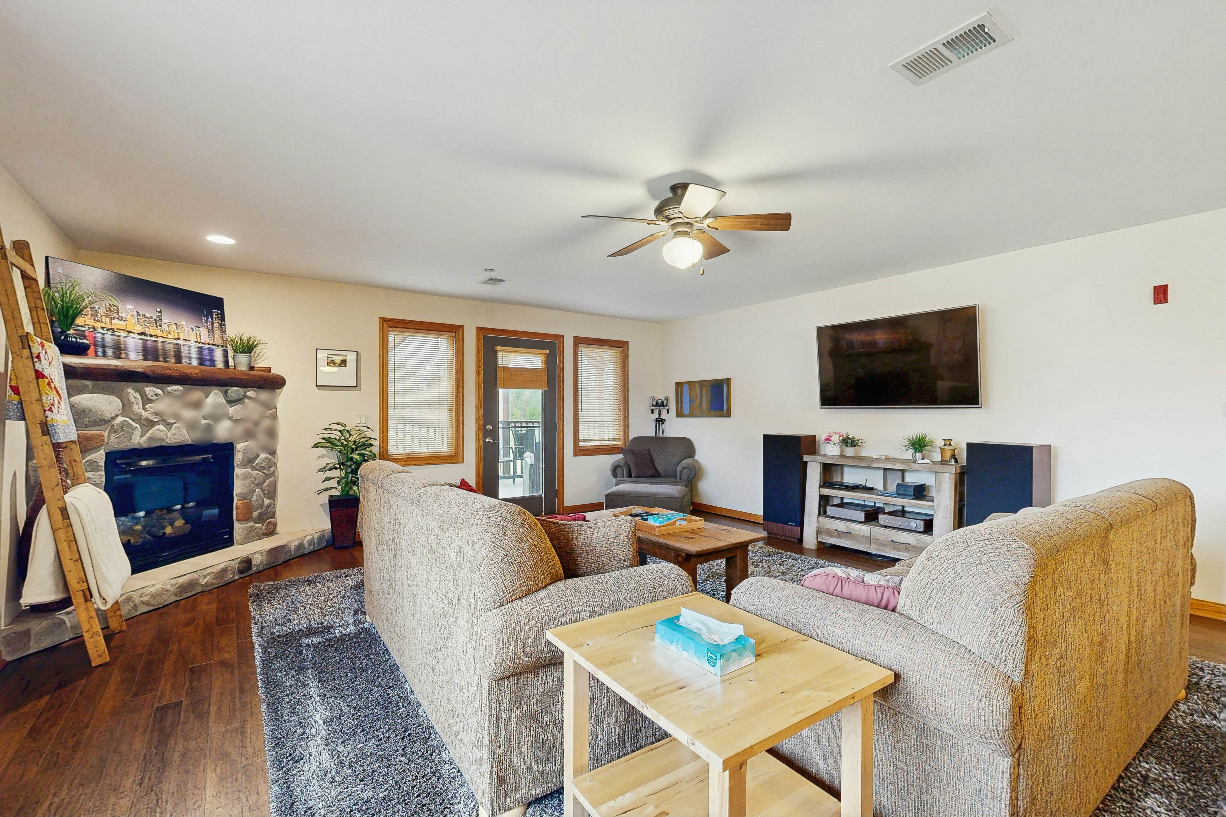 Sunset Condominiums - DNA House