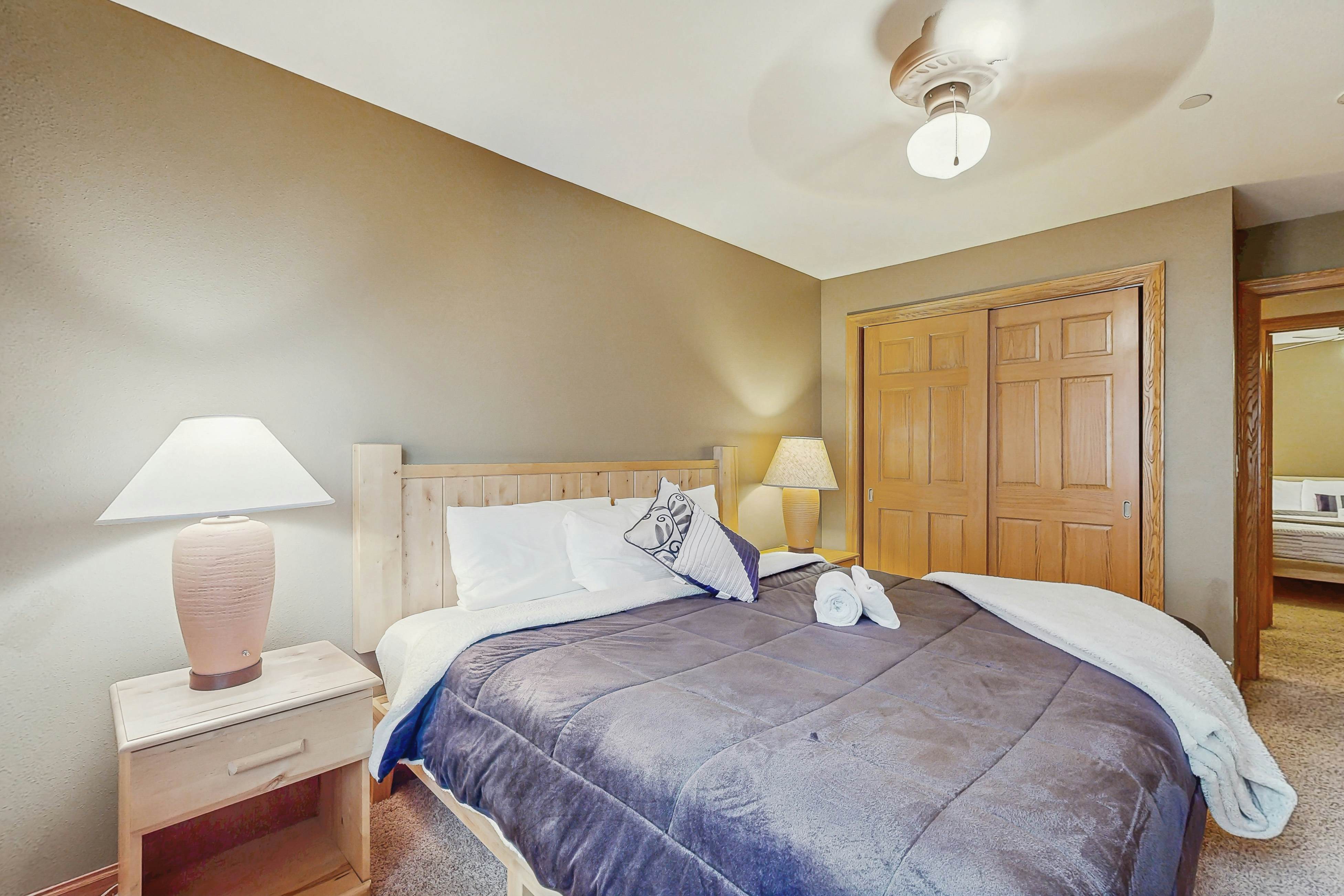 Sunset Condominiums - The Retreat