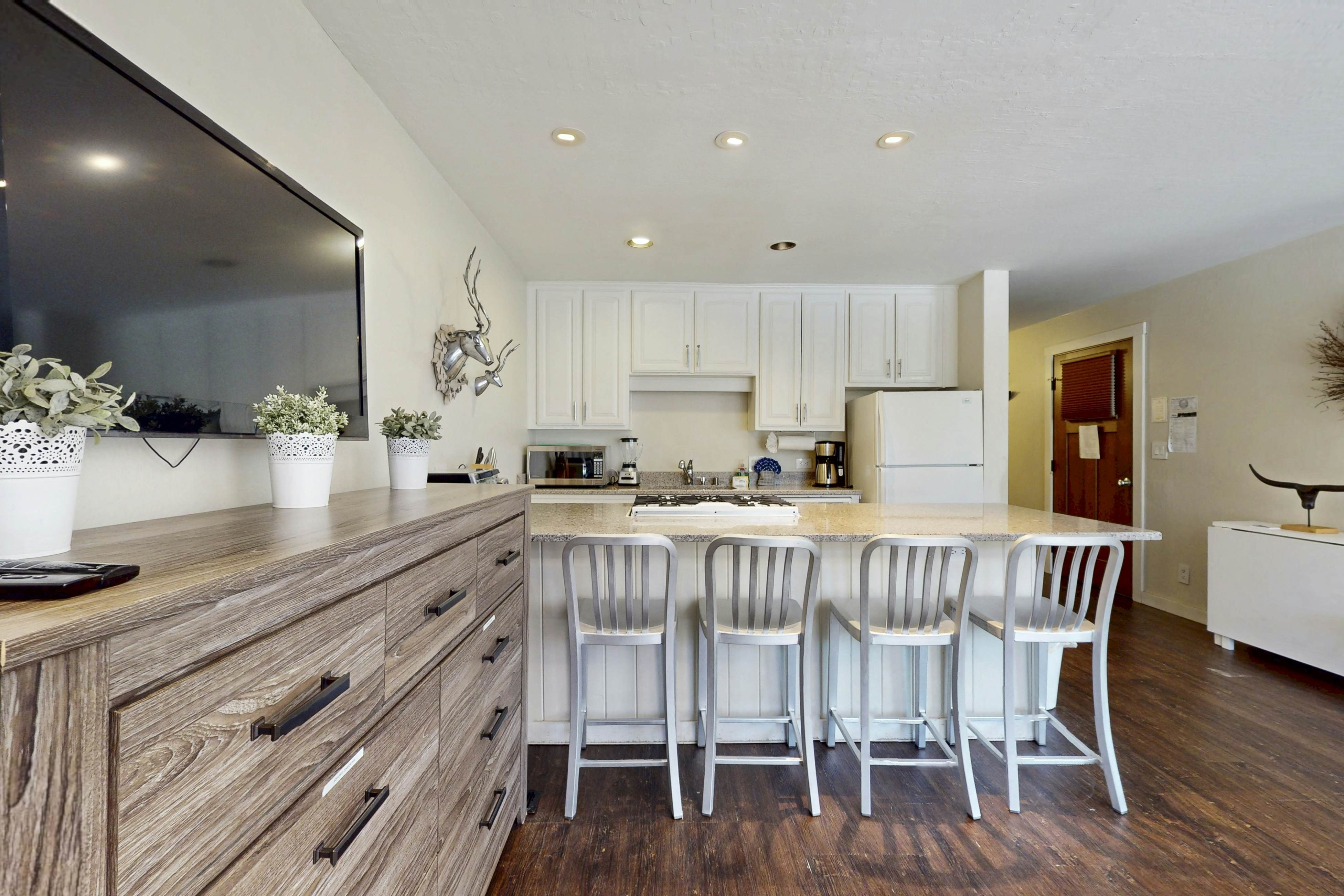 Cozy Coyote Fork Condo