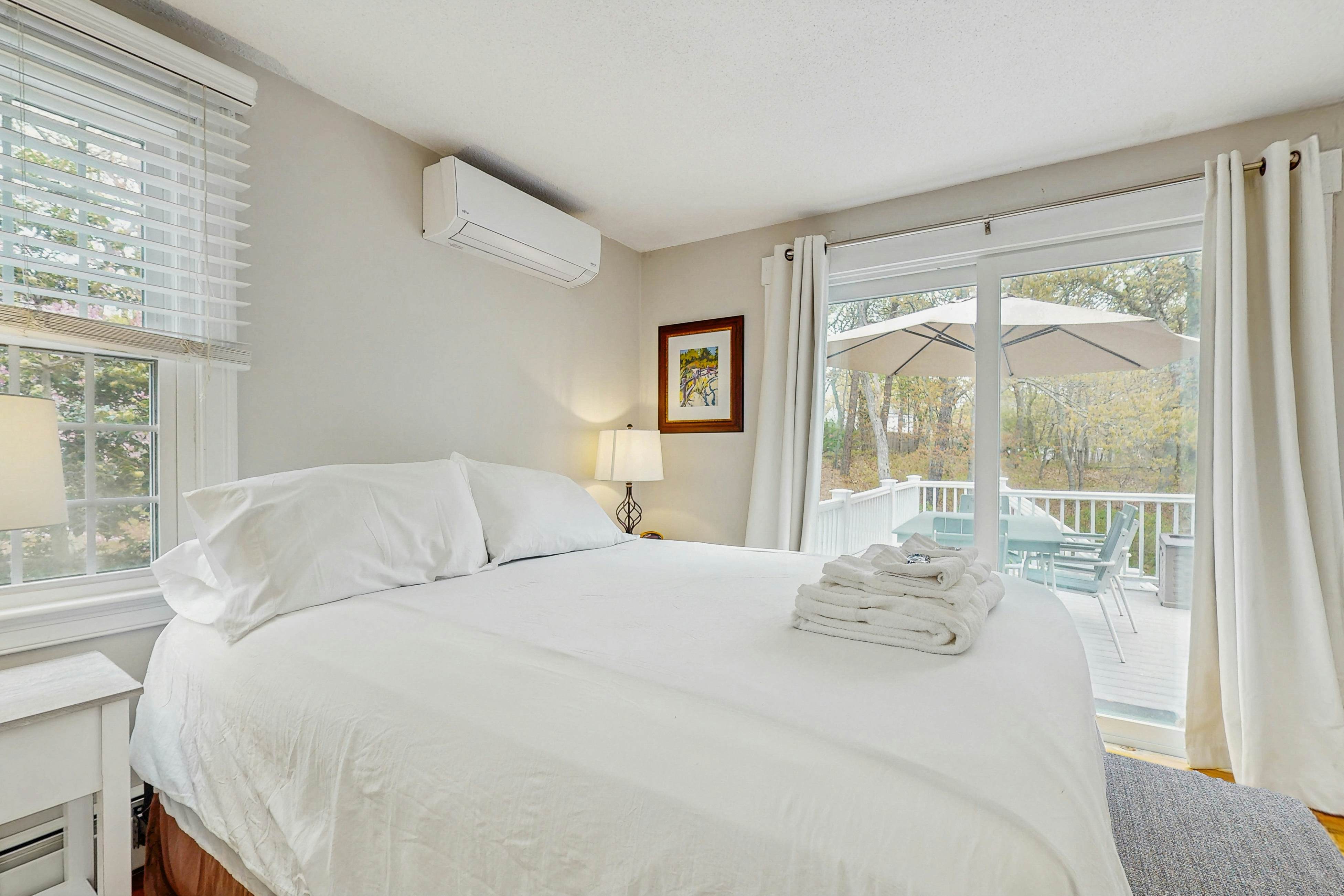 Cozy Charming Cottage