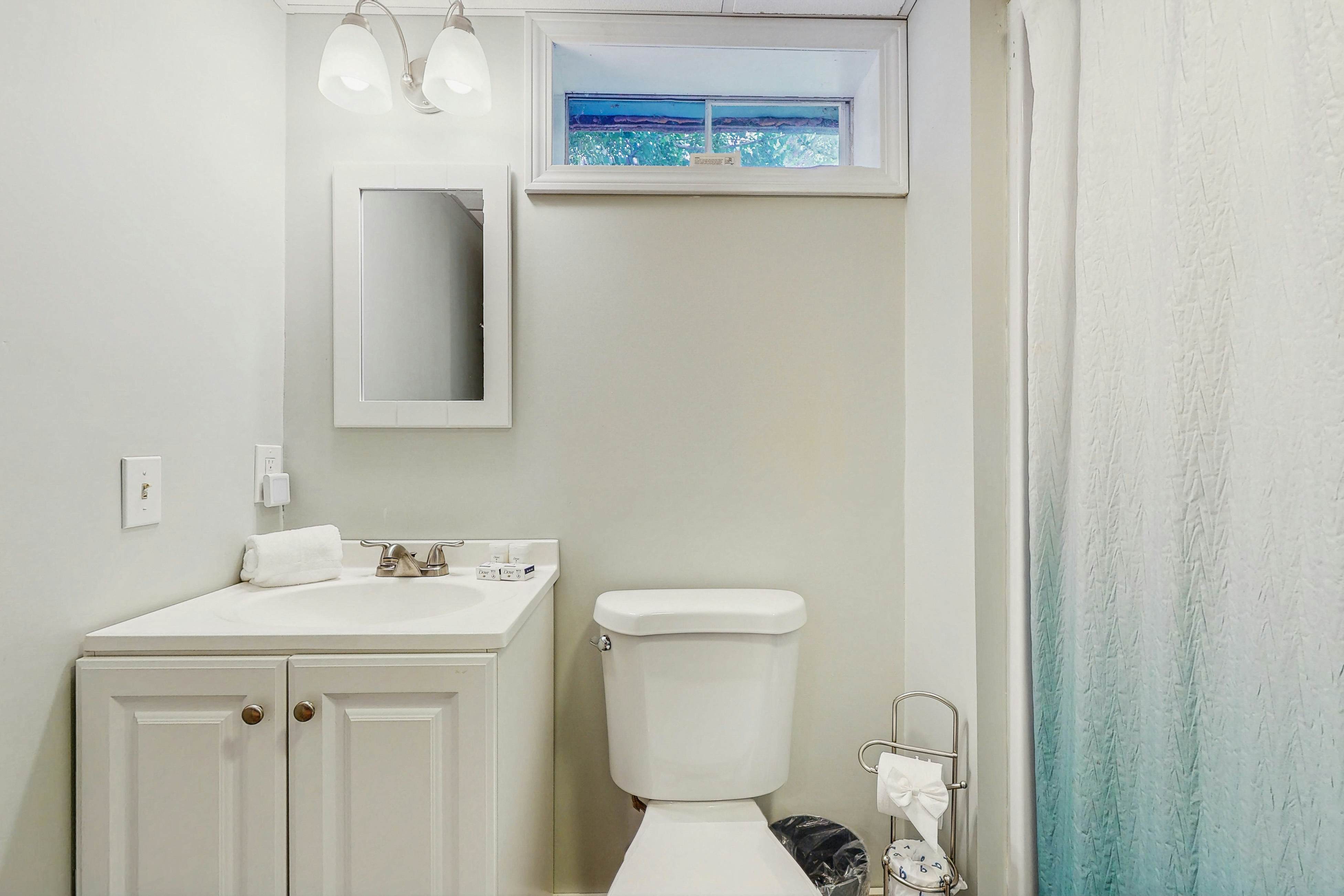 Cozy Charming Cottage