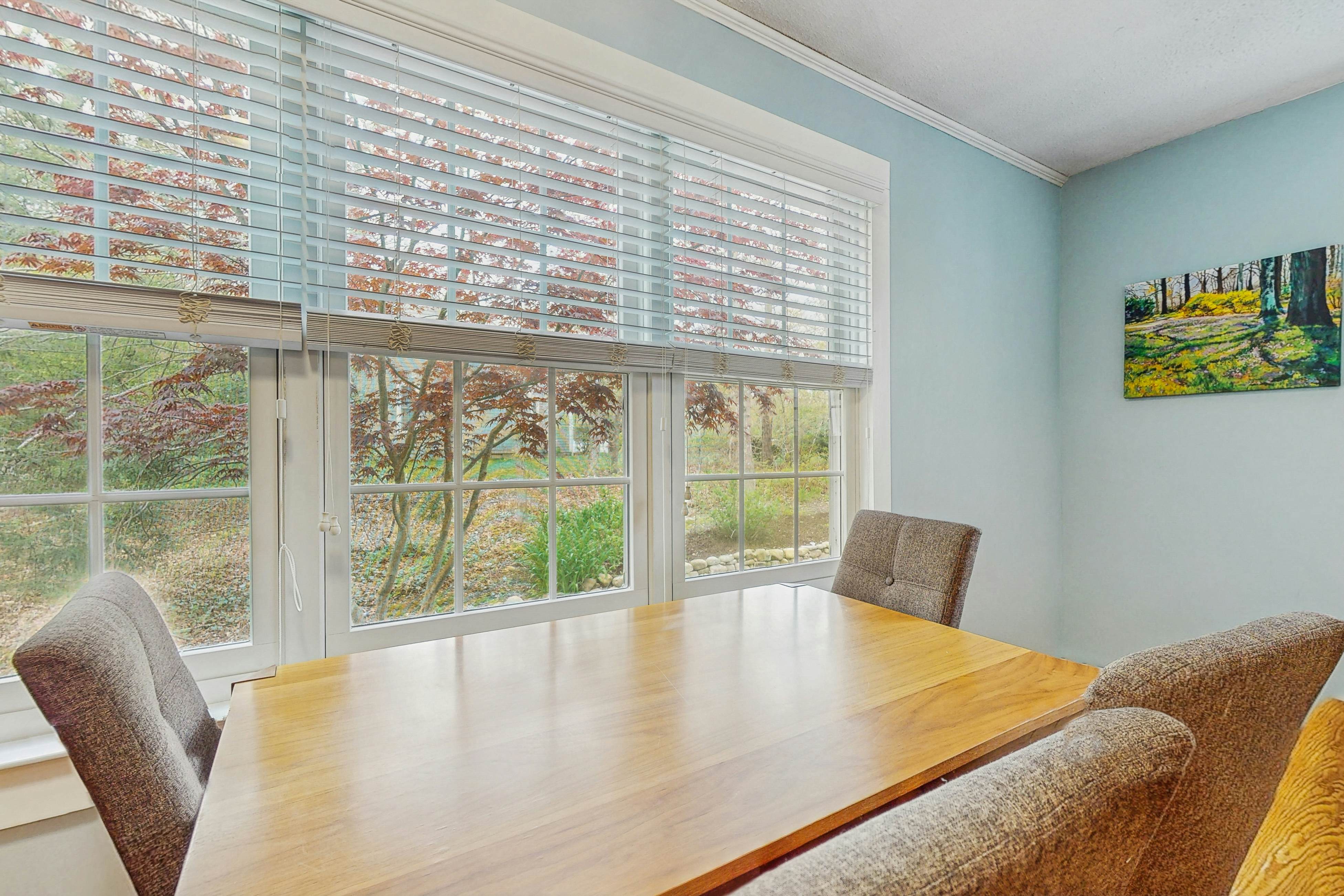 Cozy Charming Cottage