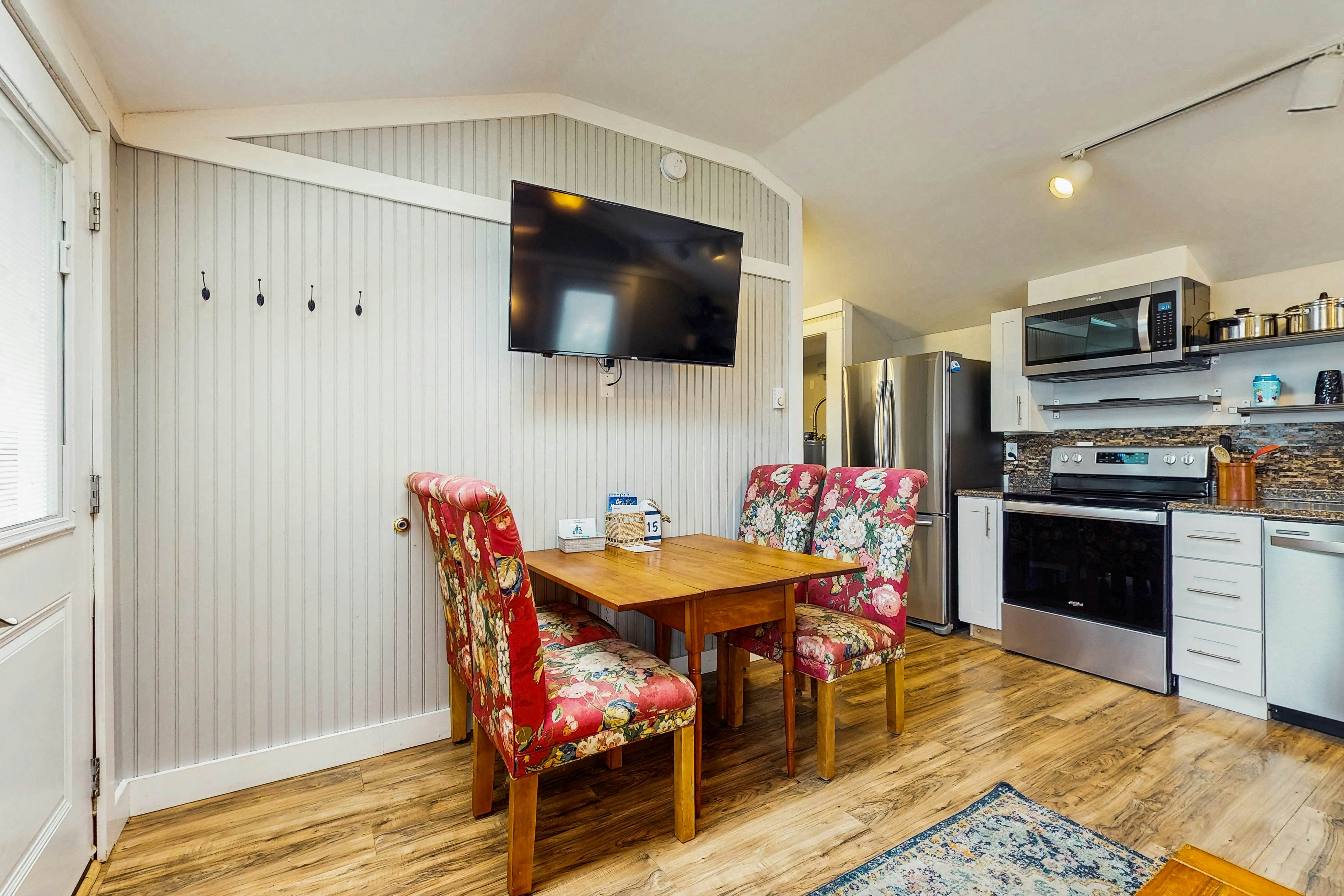 Shorelands Resort Cottage 40