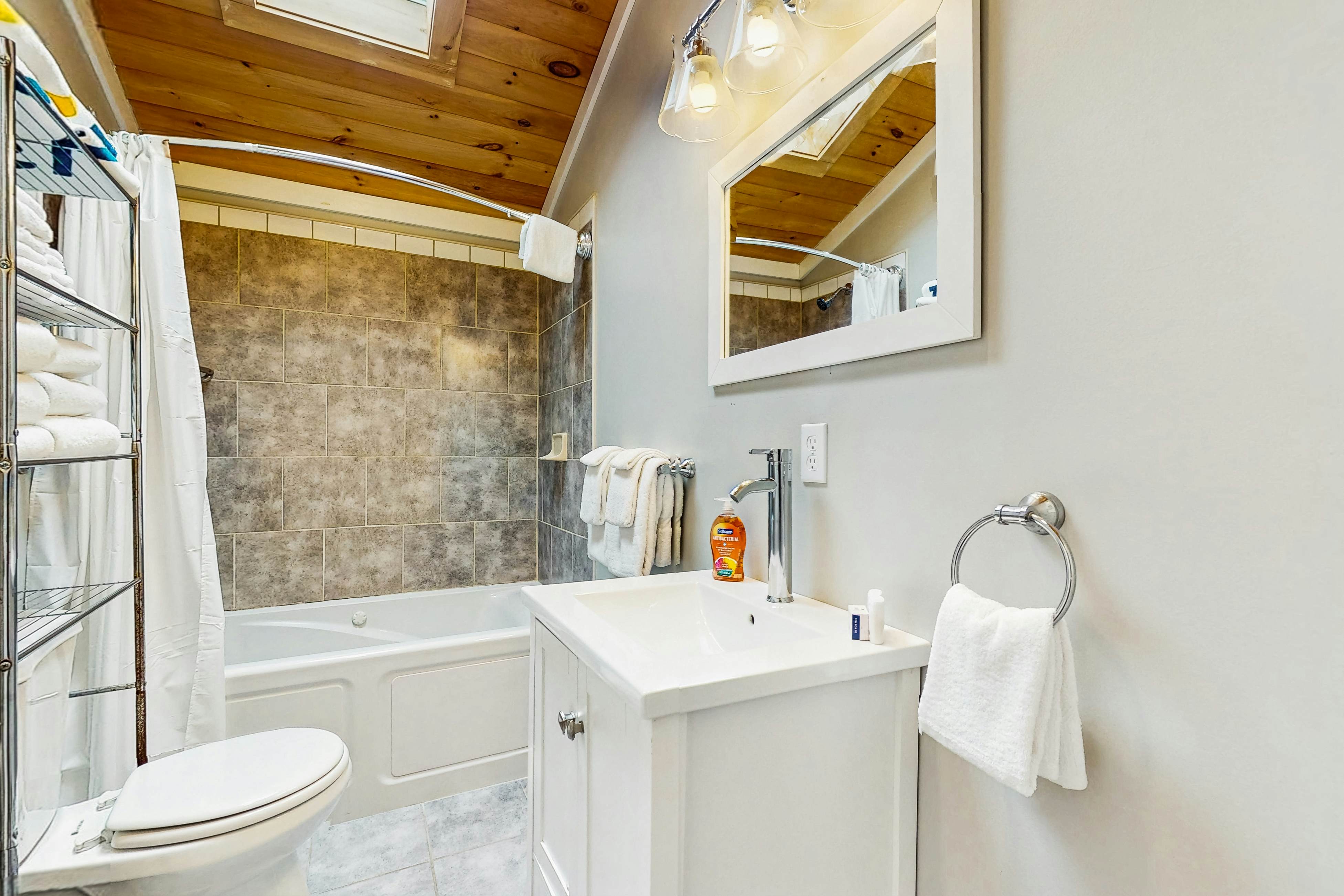 Shorelands Resort Cottage 40