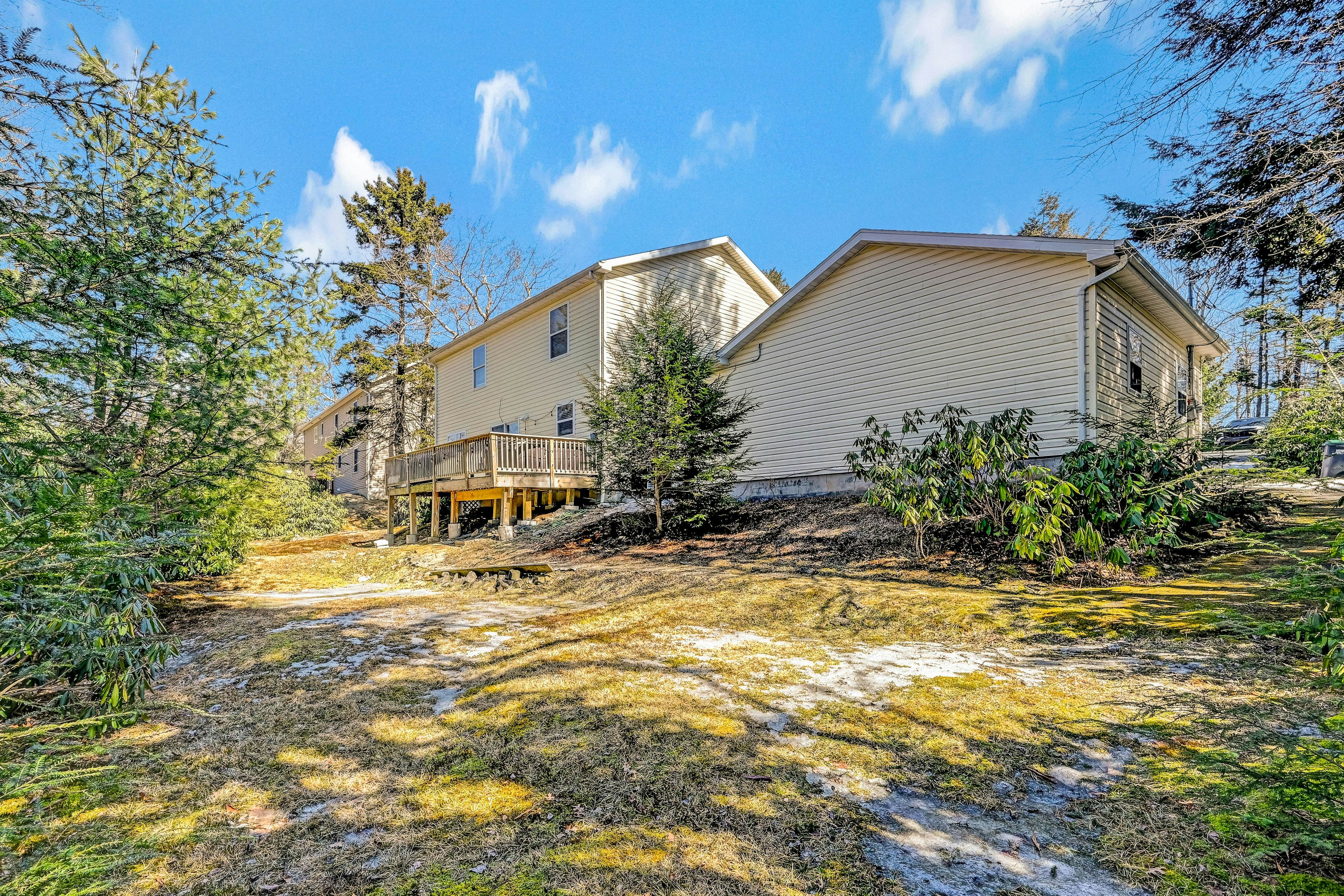 Leisurely Living in Long Pond