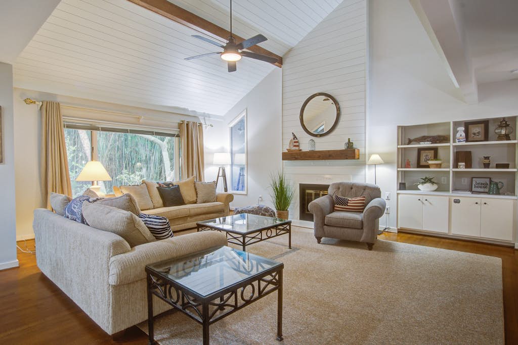 Spacious, dog-friendly home with screened porch, next to the beach path — Kiawah Island, SC — vacation rental