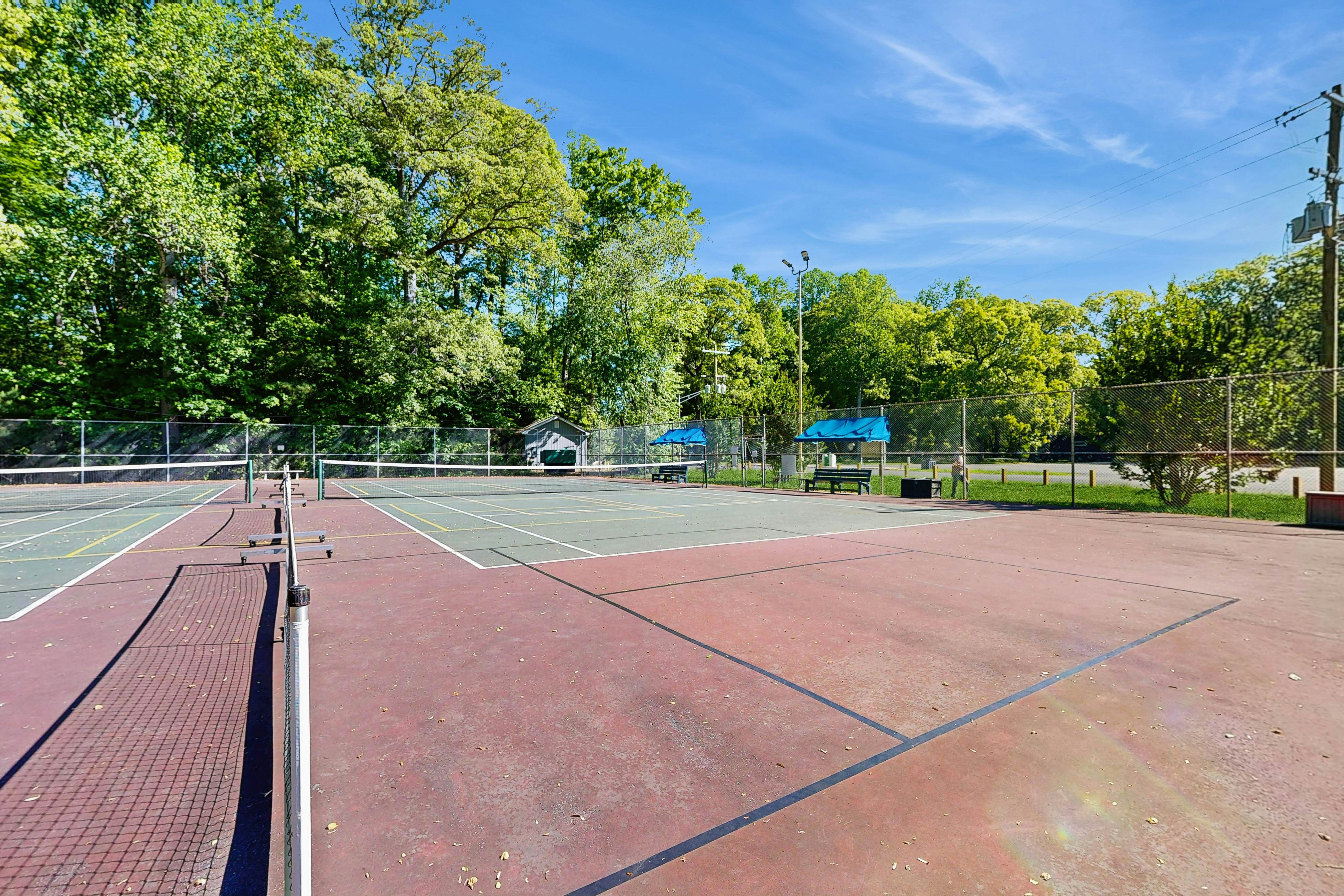 Angola By The Bay - 23730 Elmwood Ave E