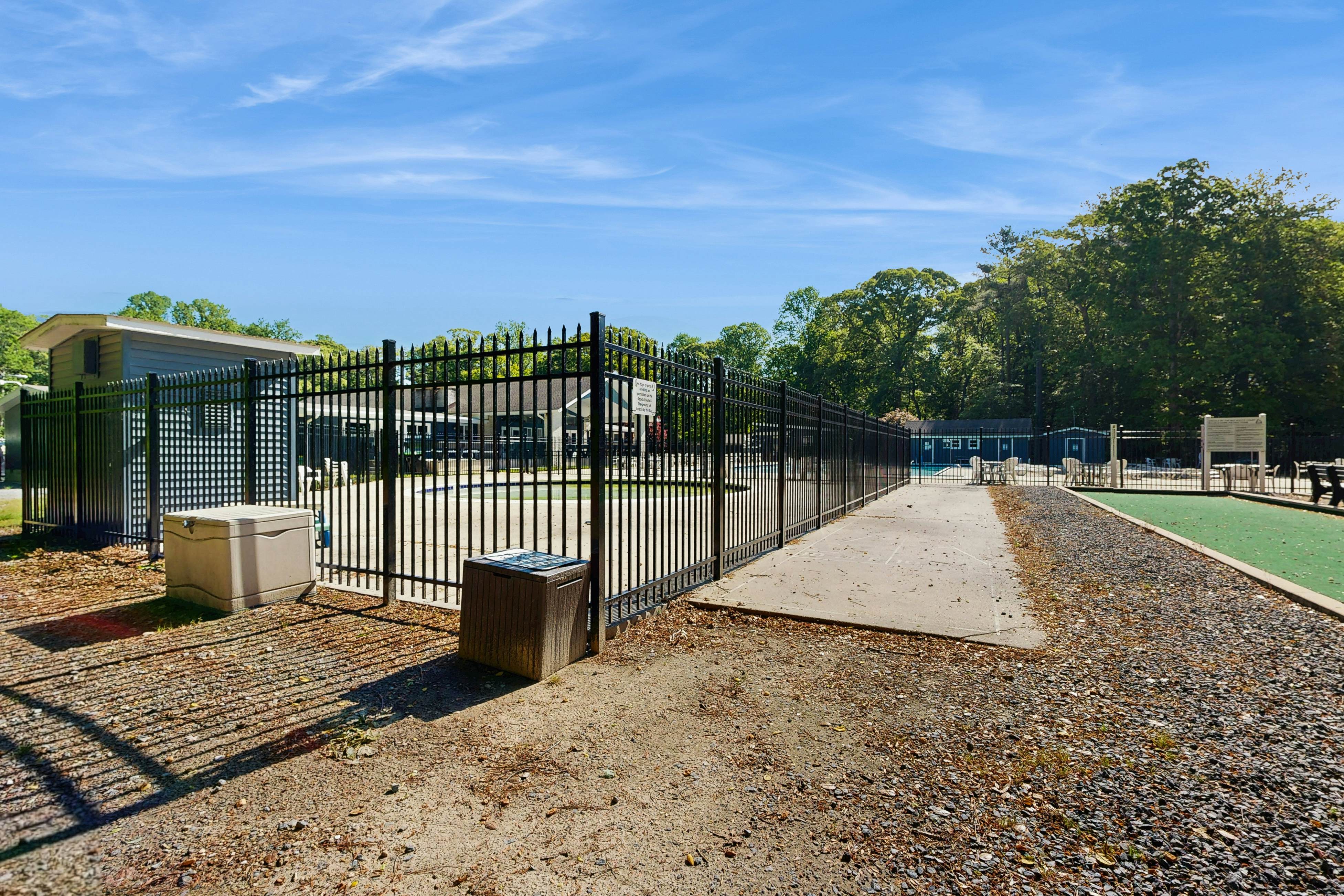 Angola By The Bay - 23730 Elmwood Ave E