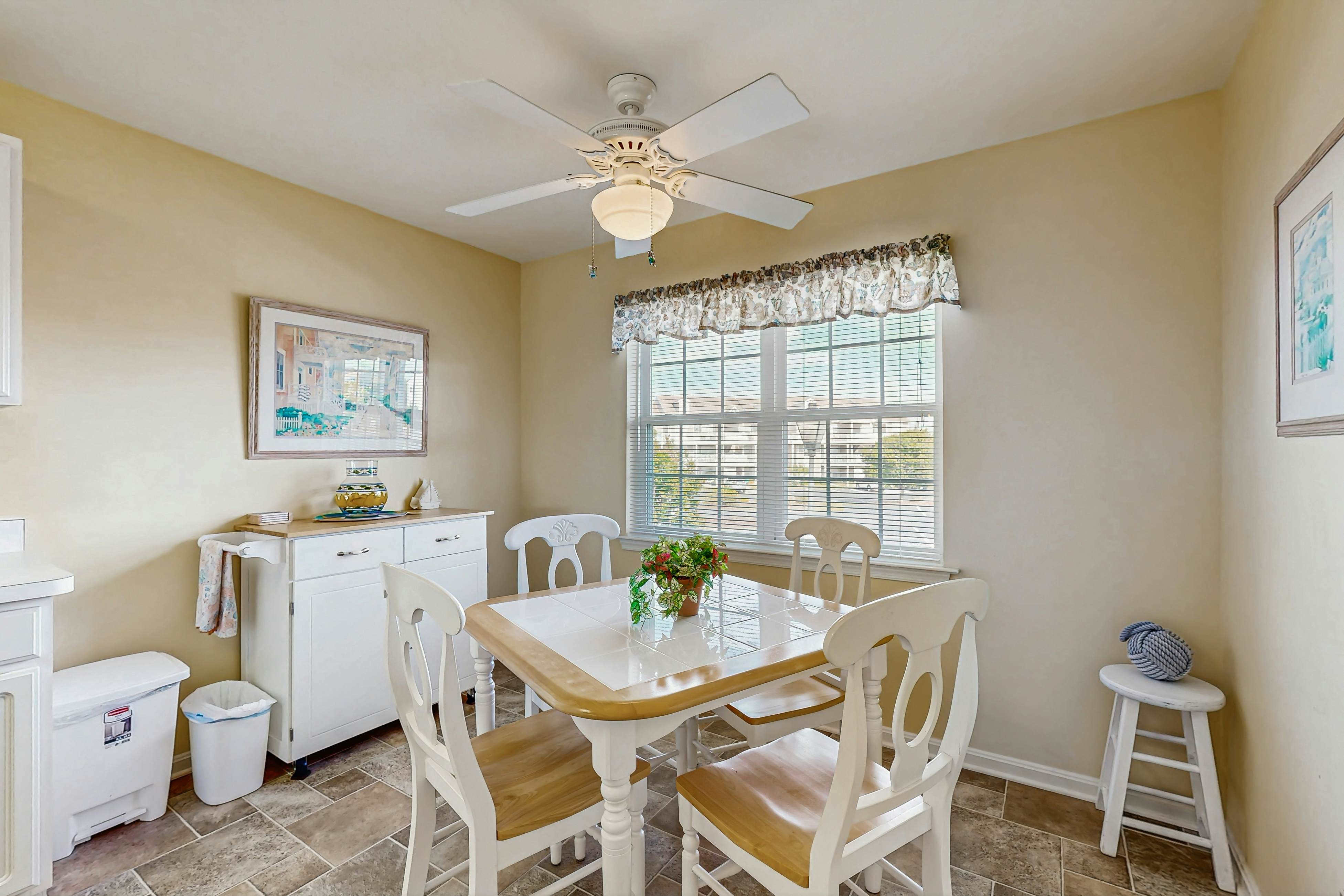 Bethany Bay - 1004 Pavilion Dr 