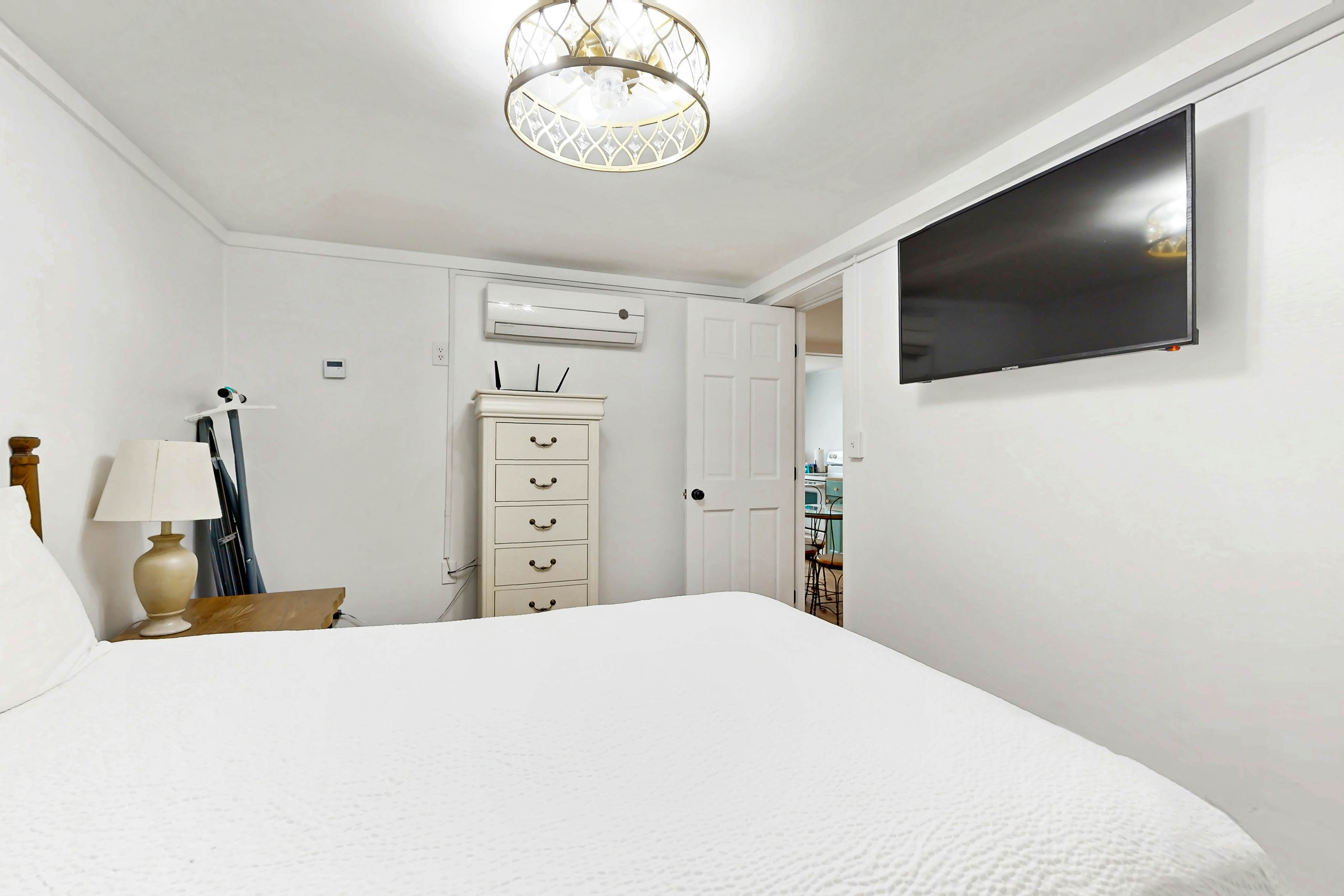 Georgianne Suite Six