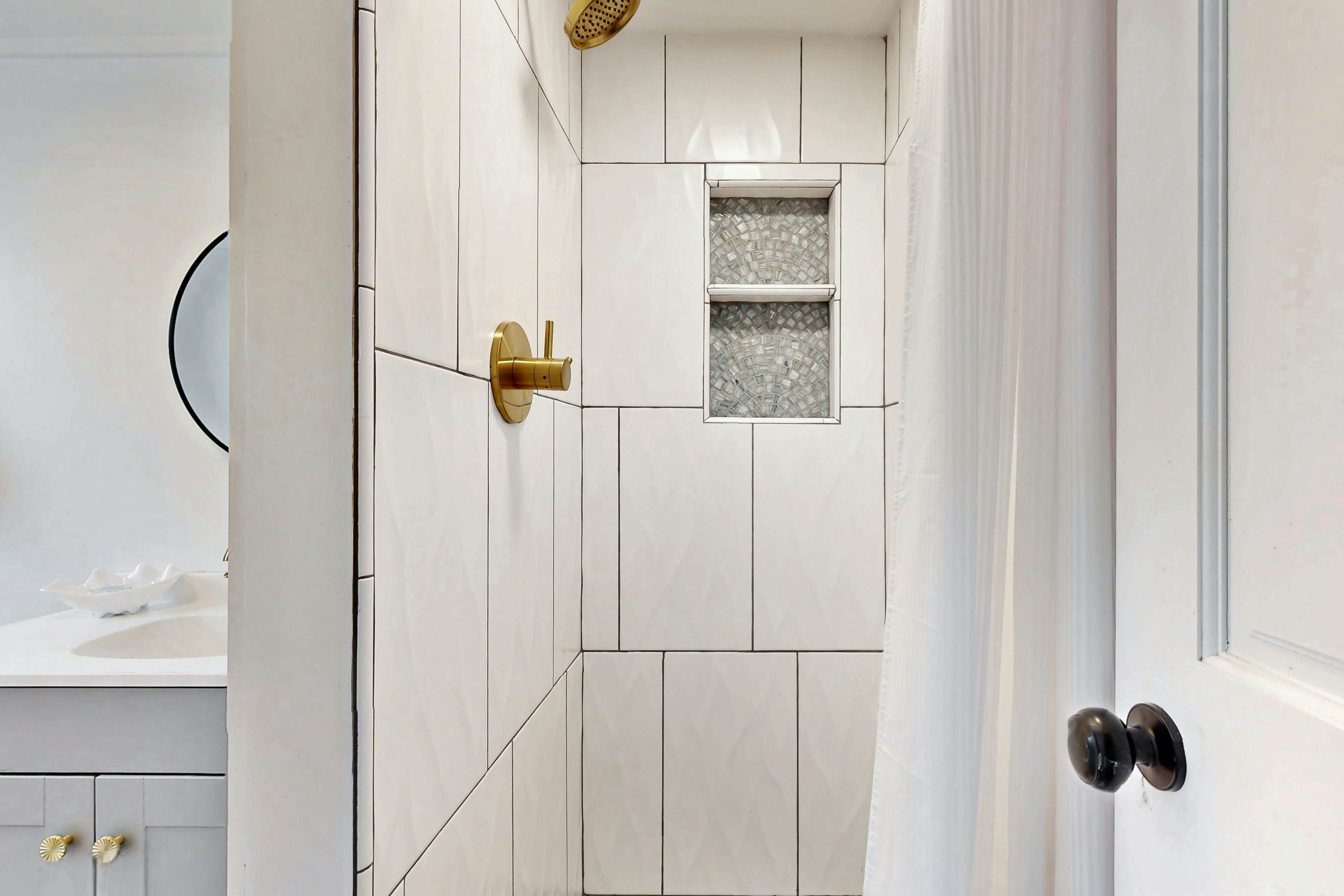 Georgianne Suite Six