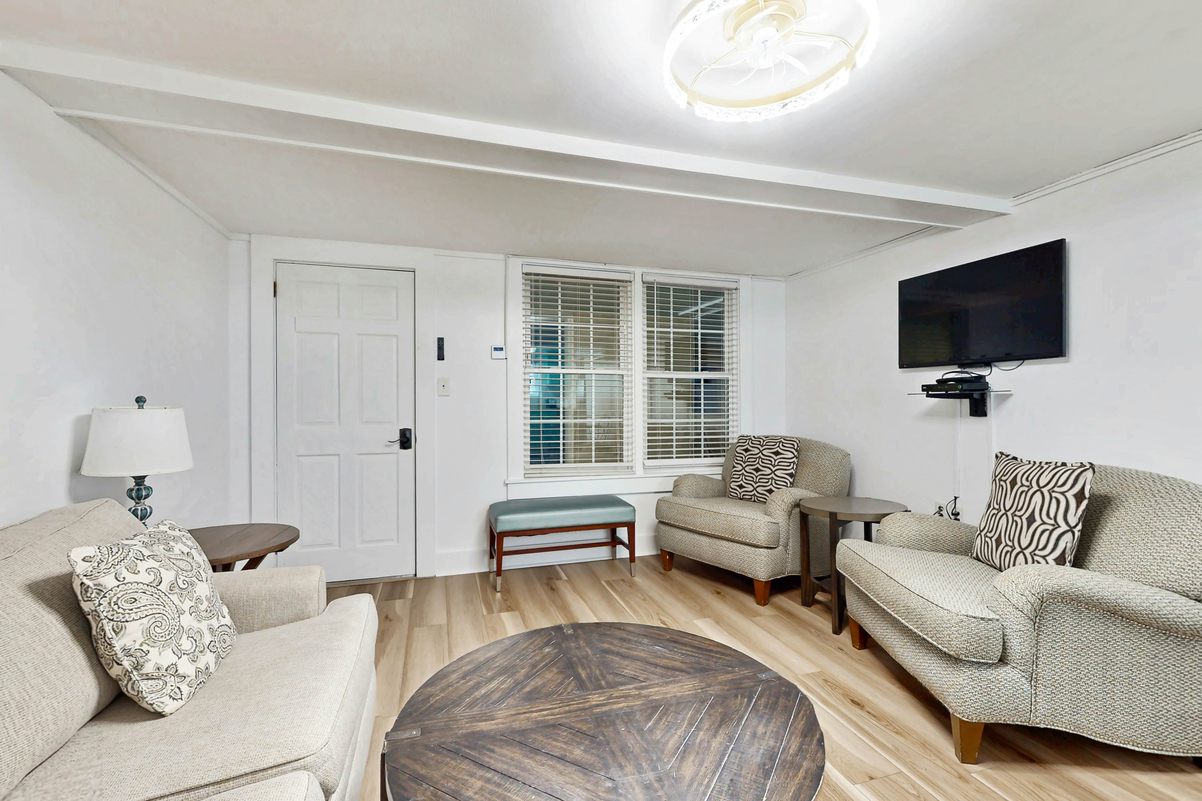 Georgianne Suite Six